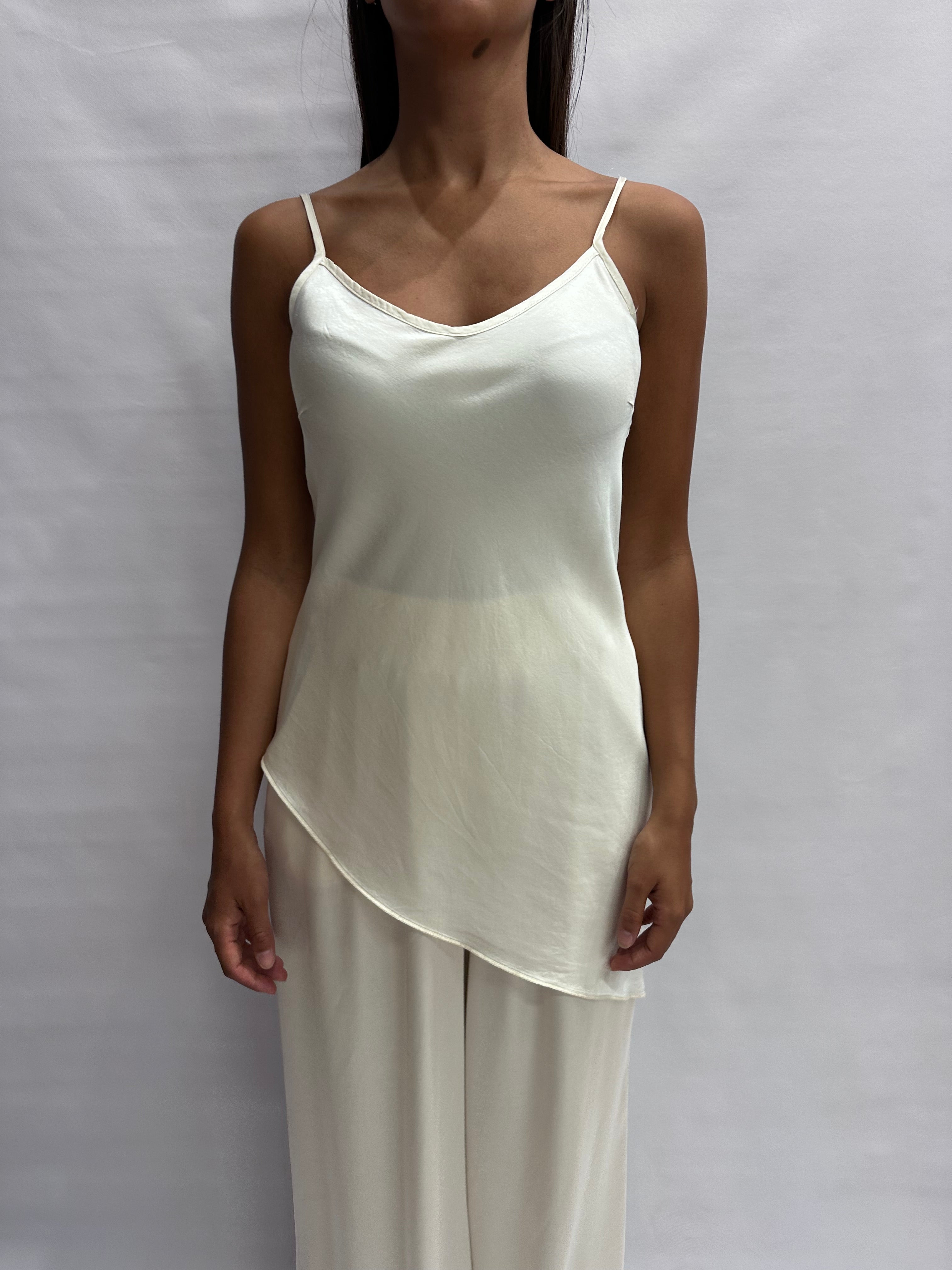 Canotta TENSIONE IN asimmetrica disponibile anche con pantalone in coordinato,  COD: G436T22R