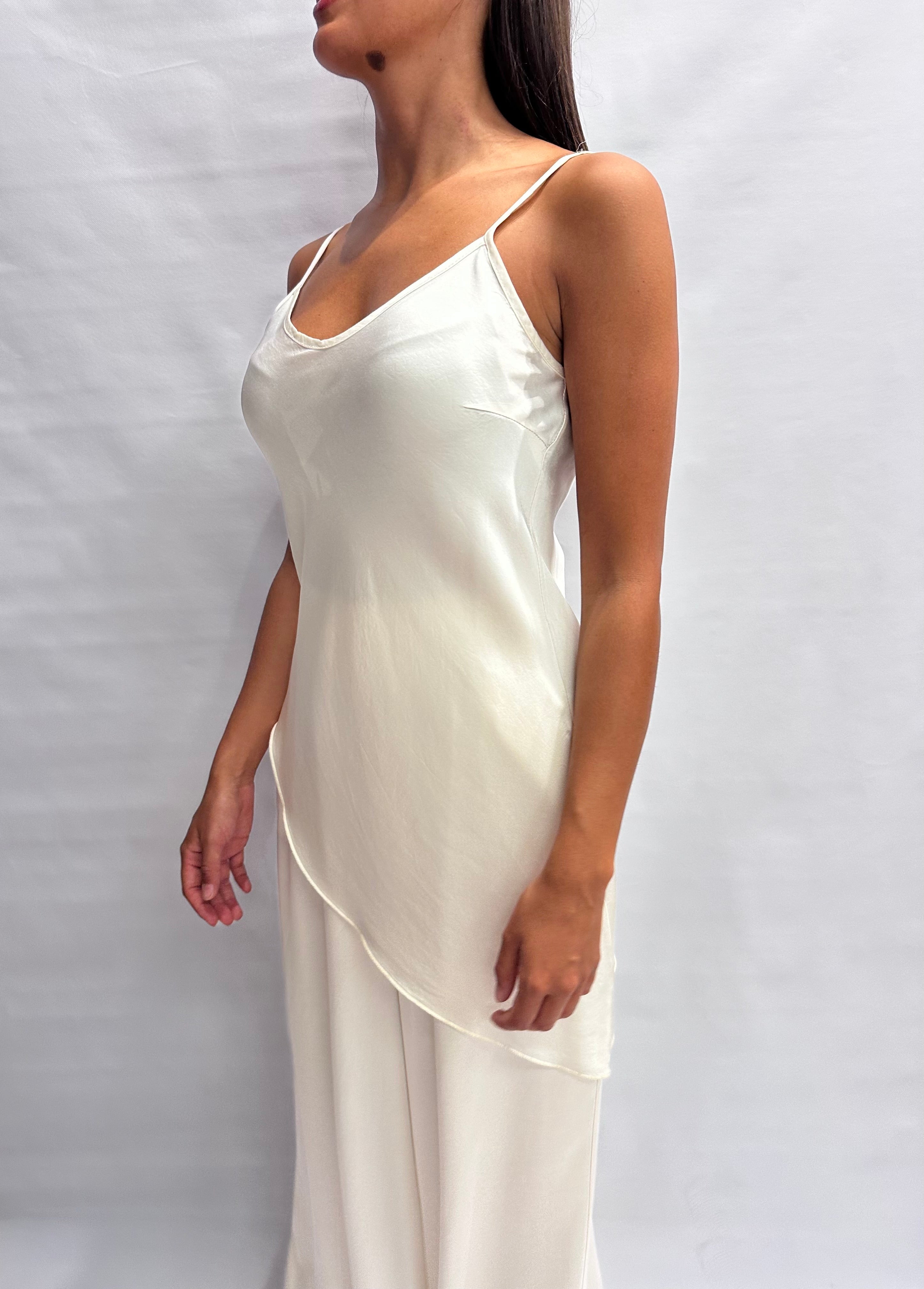Canotta TENSIONE IN asimmetrica disponibile anche con pantalone in coordinato,  COD: G436T22R