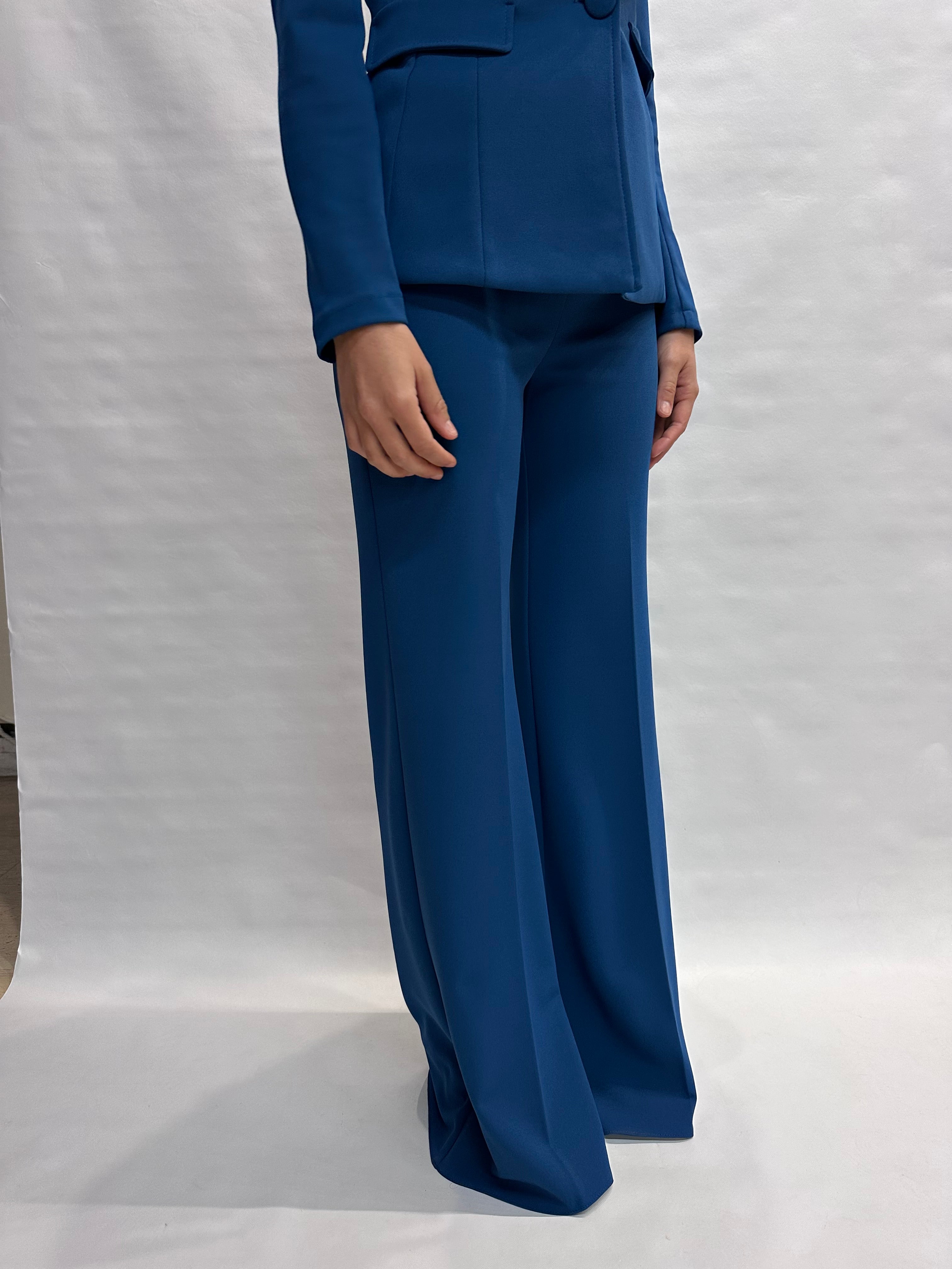 Pantalone RINASCIMENTO in crêpe a palazzo disponibile anche con tre giacche in coordinato COD: CFC0127877003