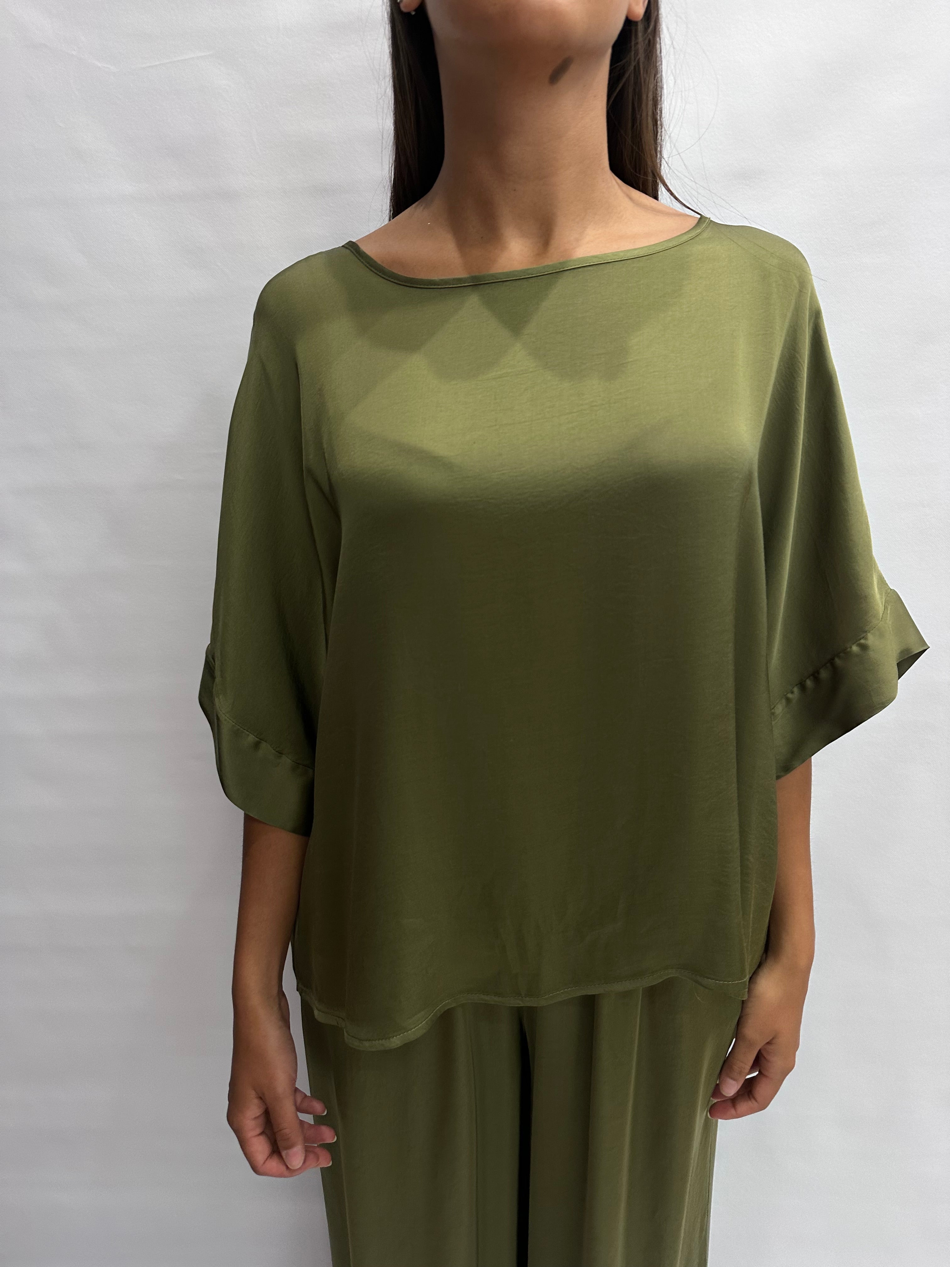 Camicetta TENSIONE IN asimmetrica con bottoni sul retro, disponibile anche con pantalone in coordinato,  COD: G434B05Q