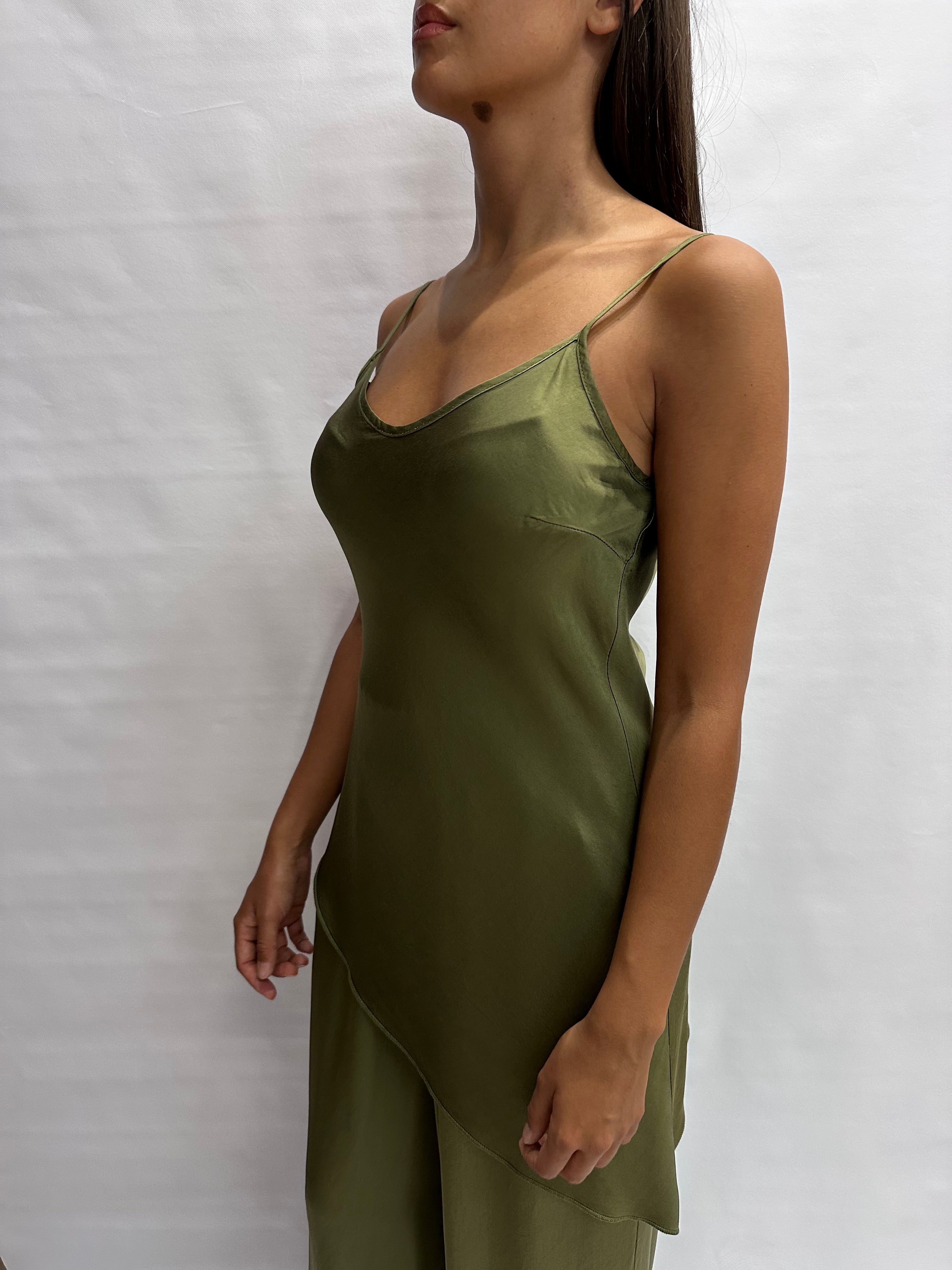 Canotta TENSIONE IN asimmetrica disponibile anche con pantalone in coordinato,  COD: G436T22R