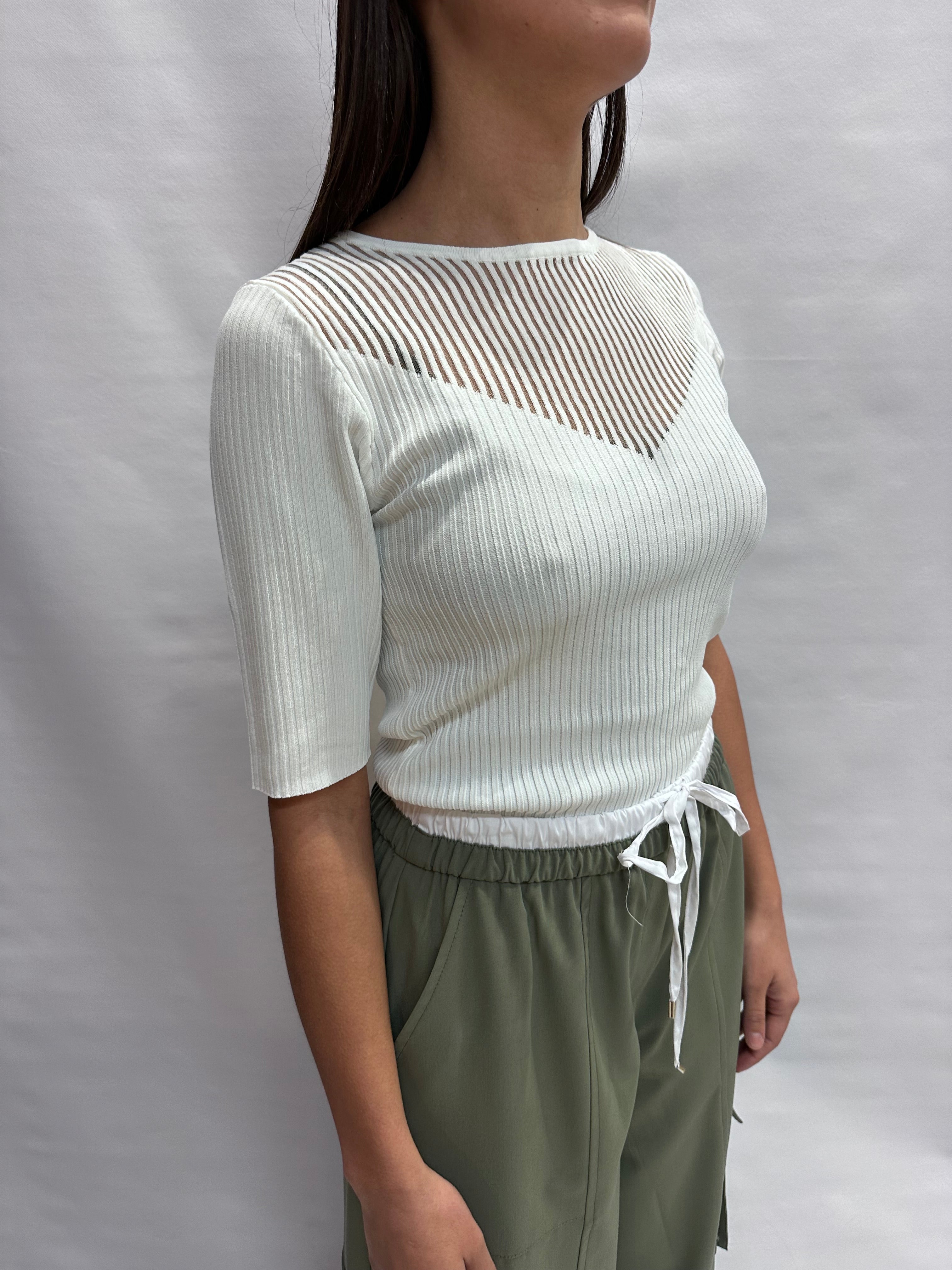 Maglia RINASCIMENTO  leggerissima, con trasparenza nella parte superiore- COD: N2803