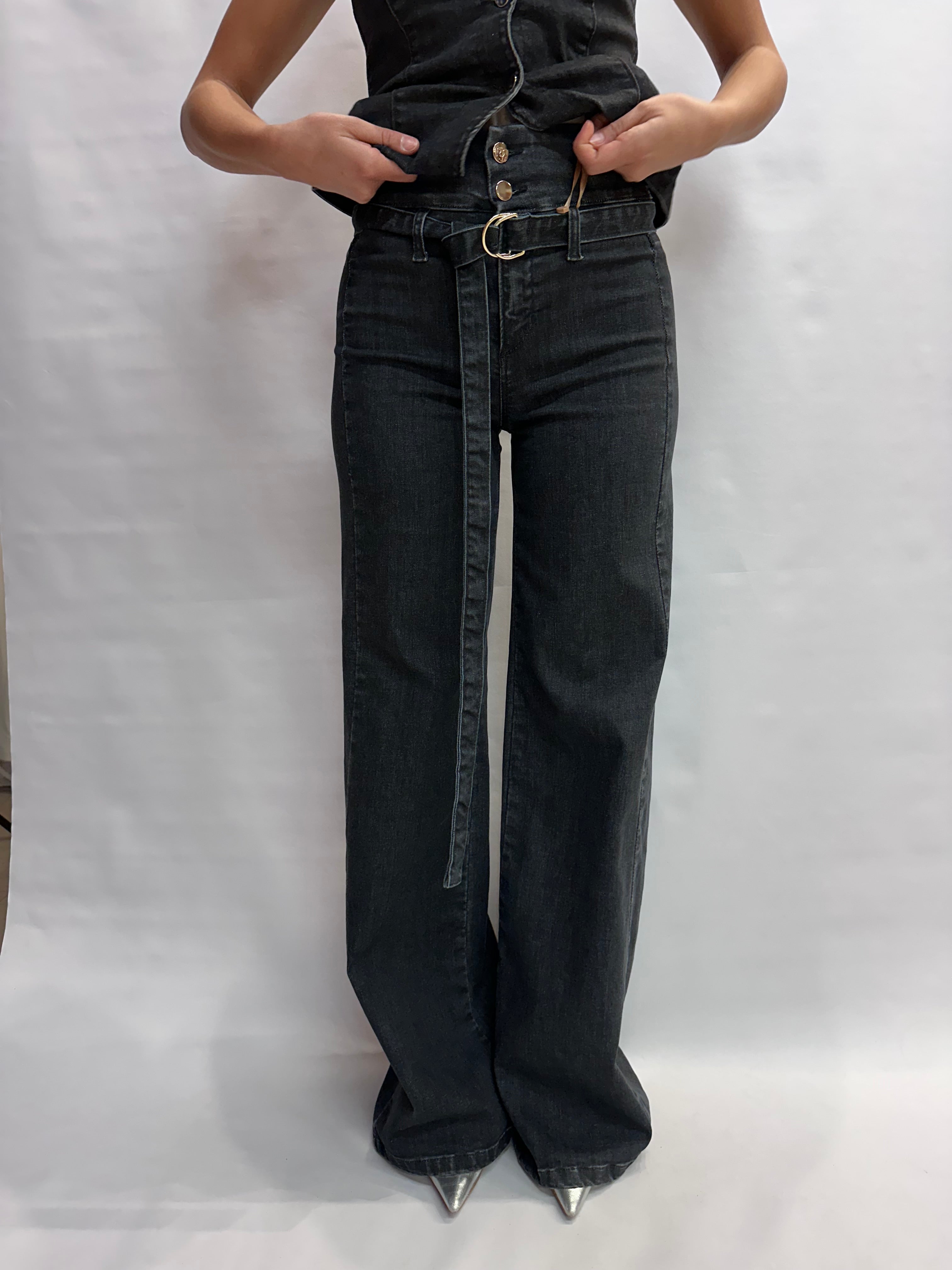 Jeans RINASCIMENTO gamba ampia disponibile anche con  gilet in coordinato- COD: CFC0127955003