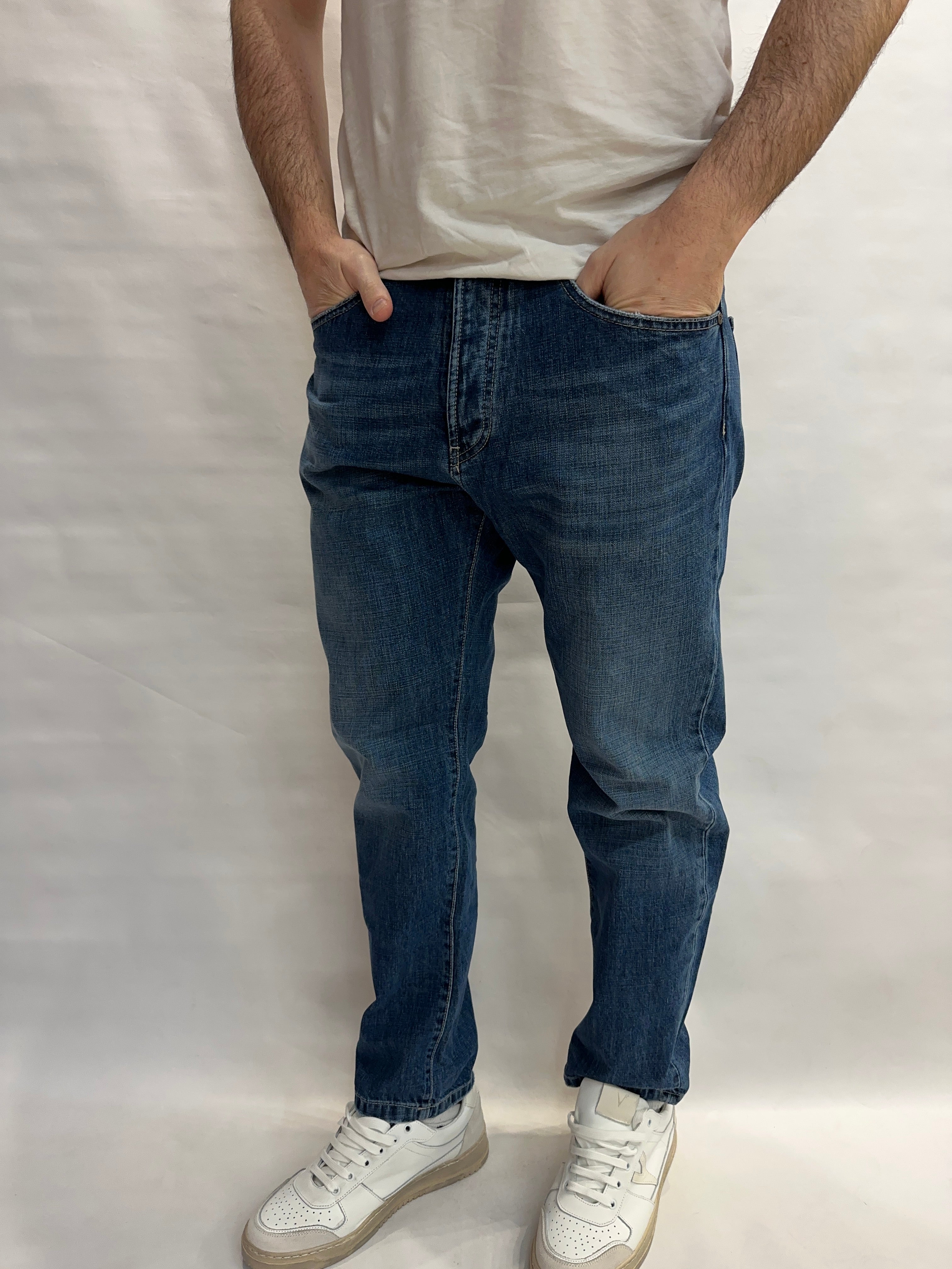 Jeans XAGON MAN modello straight (ossia gamba dritta e morbida) color Blu Denim  - COD: FXAG015