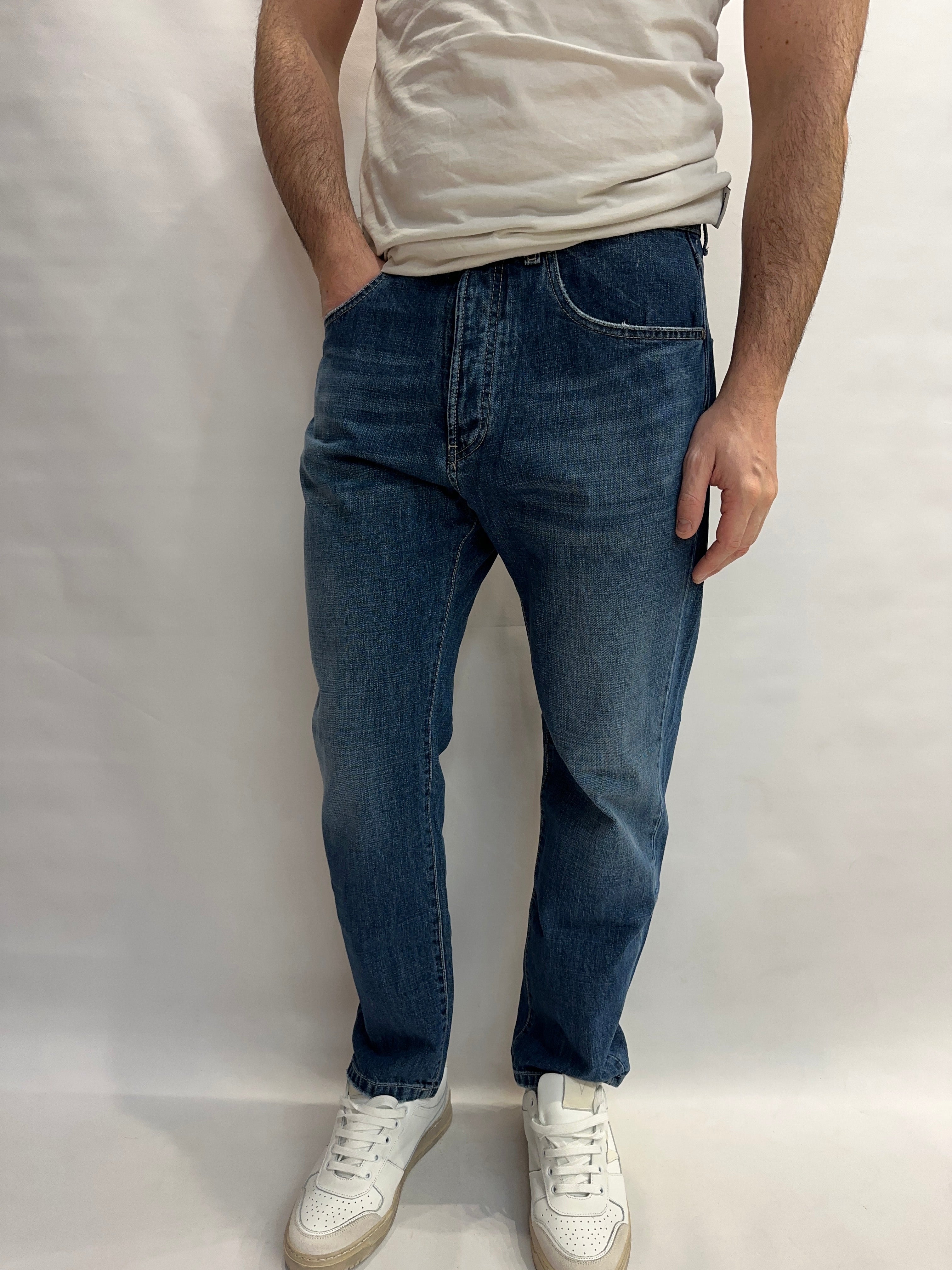 Jeans XAGON MAN modello straight (ossia gamba dritta e morbida) color Blu Denim  - COD: FXAG015