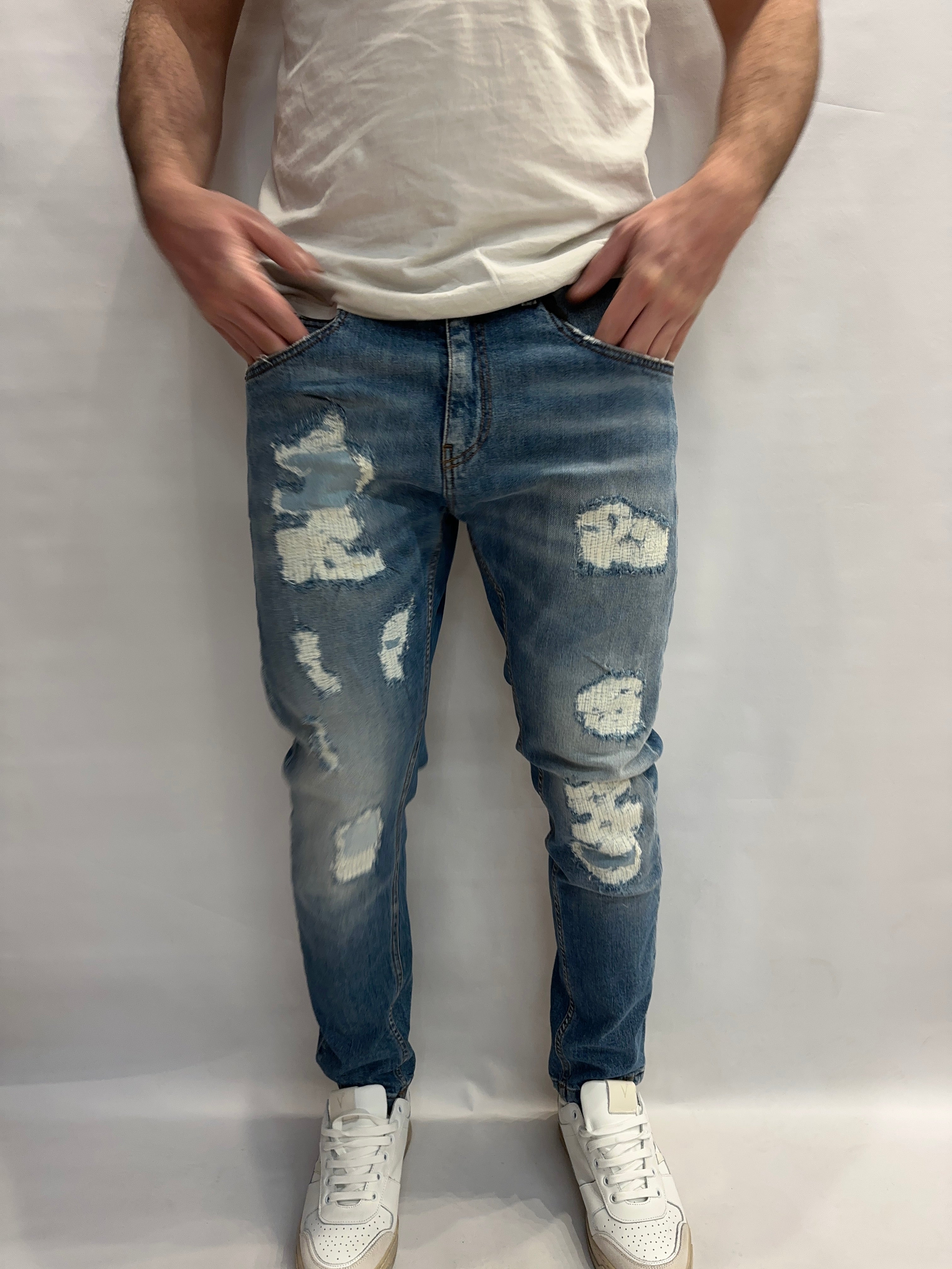 Jeans BERNA modello slim elasticizzato (ossia asciutto di gamba e lunghezza alla scarpa) color Blu Denim  - COD: 26100130