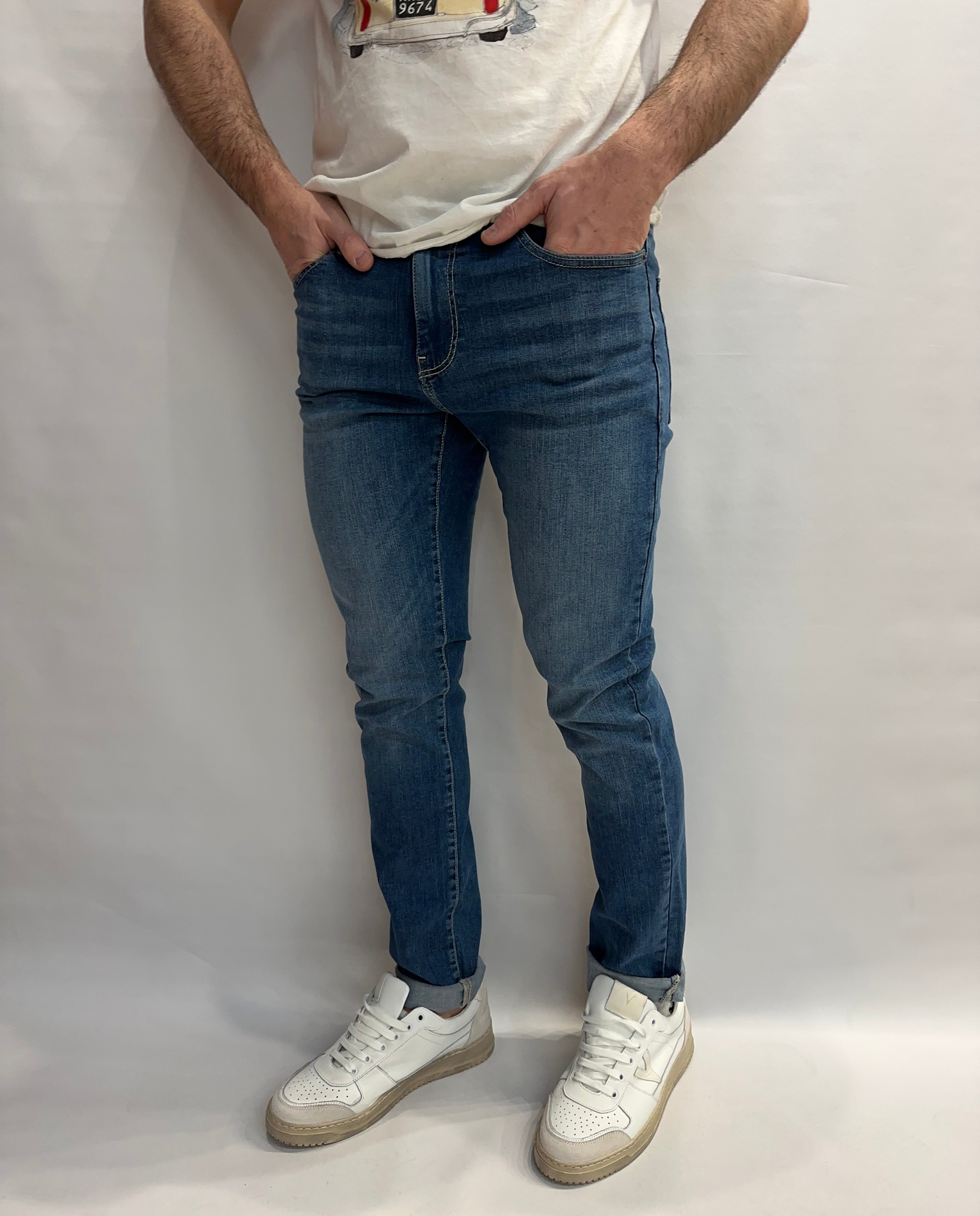 Jeans XAGON MAN modello slim (molto aderente di gamba) elasticizzato color Blu Denim  - COD: LOOM