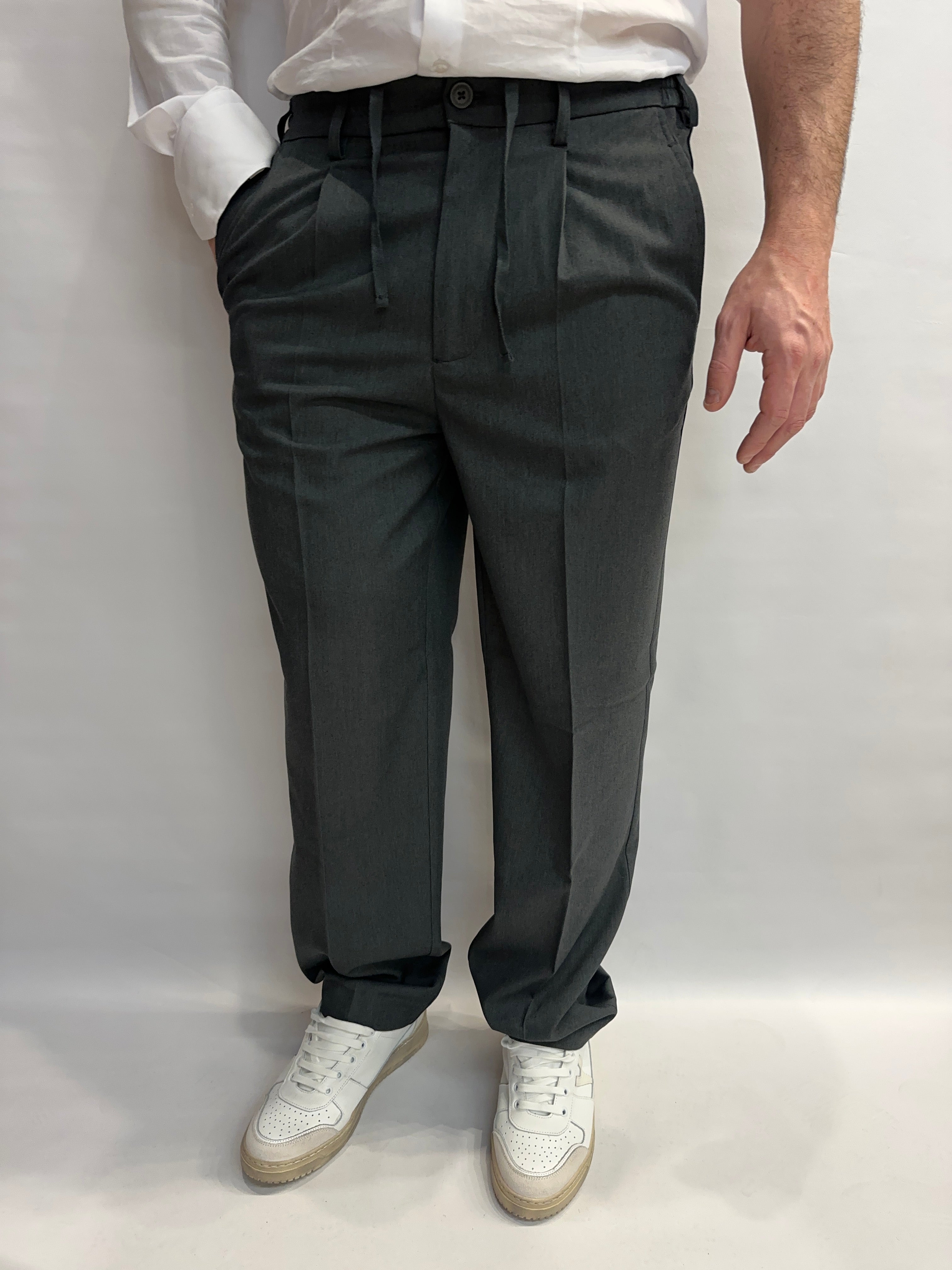 Pantaloni ONLY&SONS modello baggy (molto morbido di gamba) con pences  - COD: MIRO