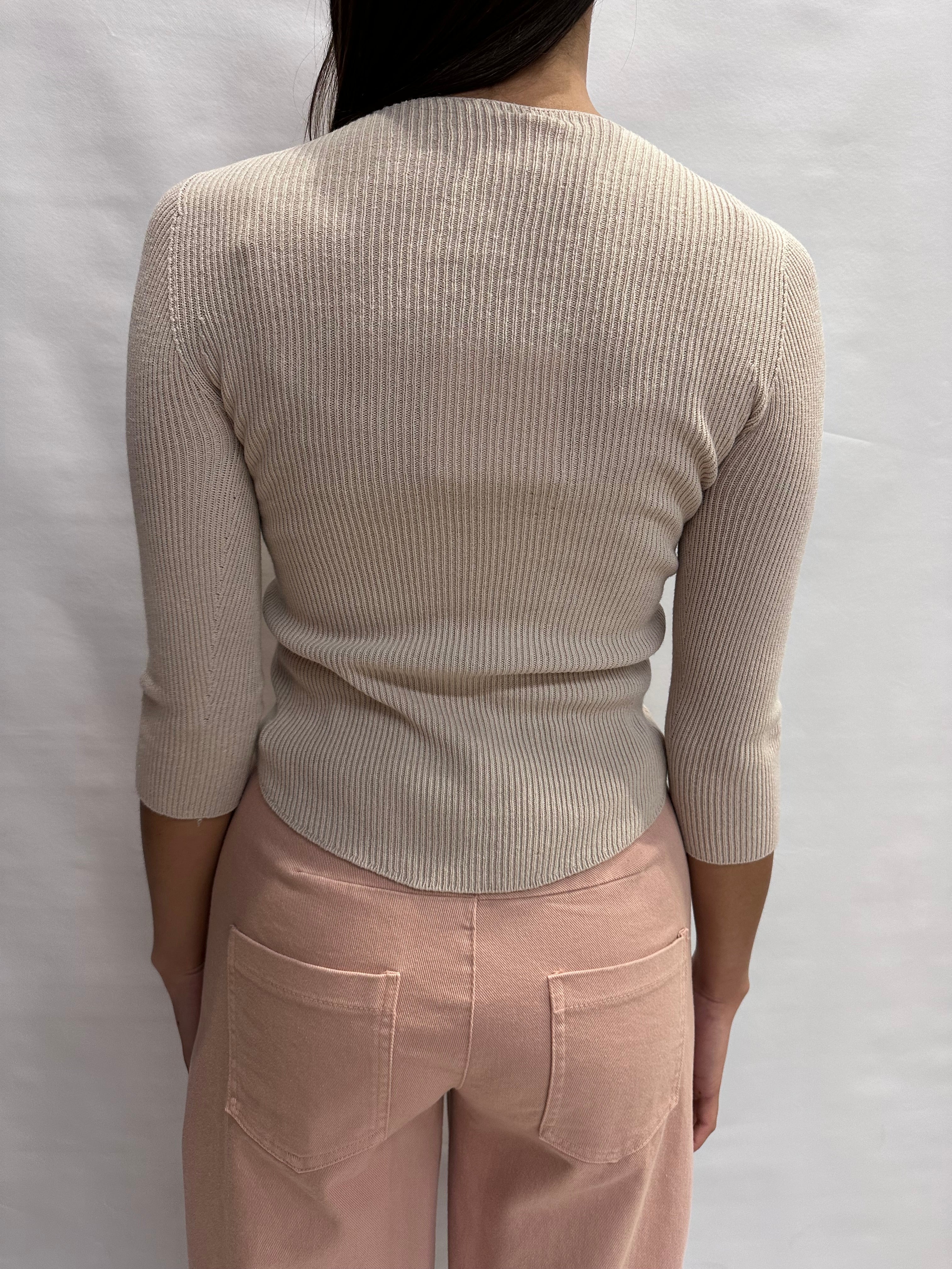 Maglia TENSIONE IN leggera con manica 3/4 e scollo a "V" - COD: 4439