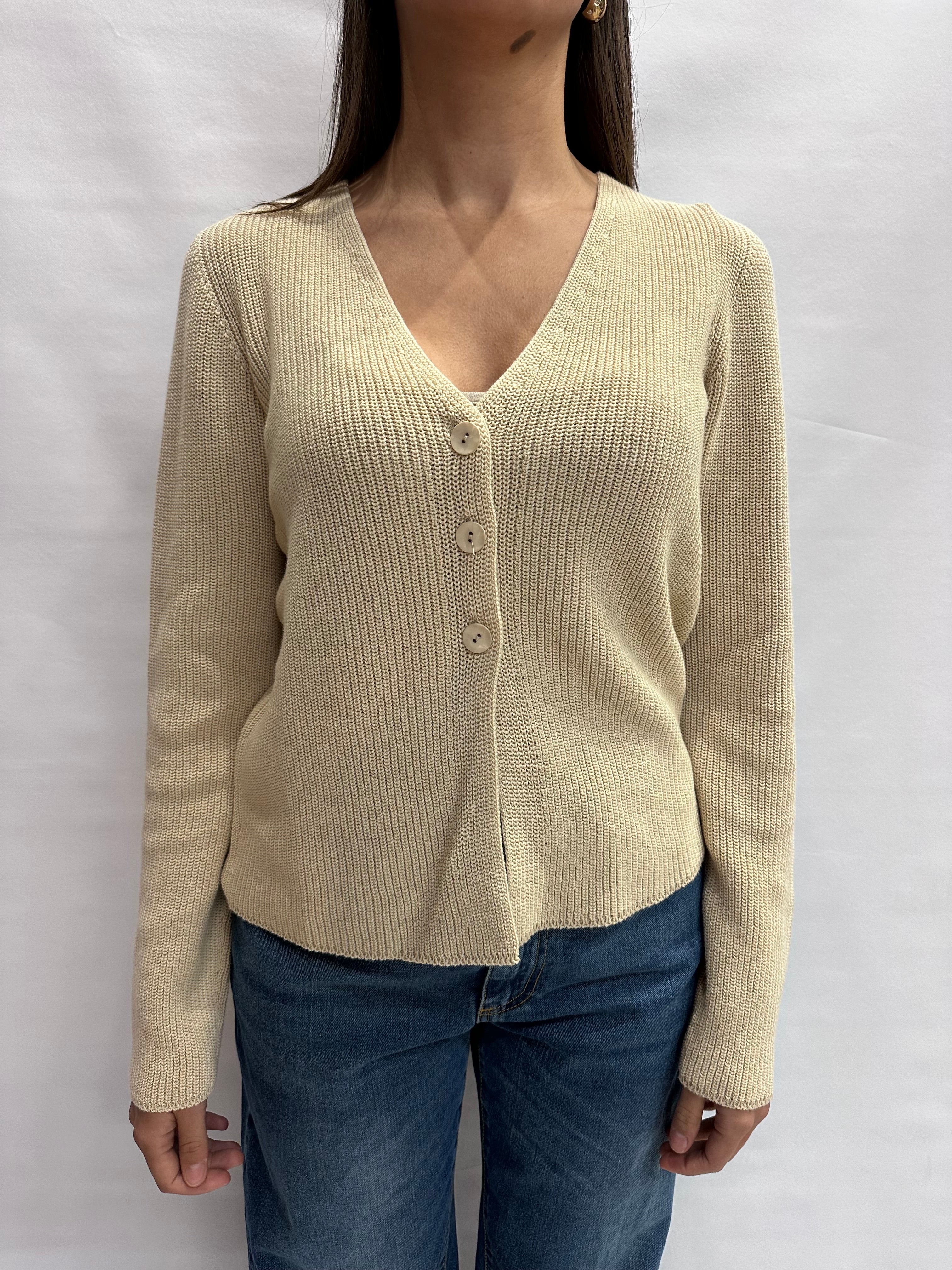 Cardigan TENSIONE IN taglio giacca con chiusura a bottoni centrali e scollo a "V"- COD: 16044