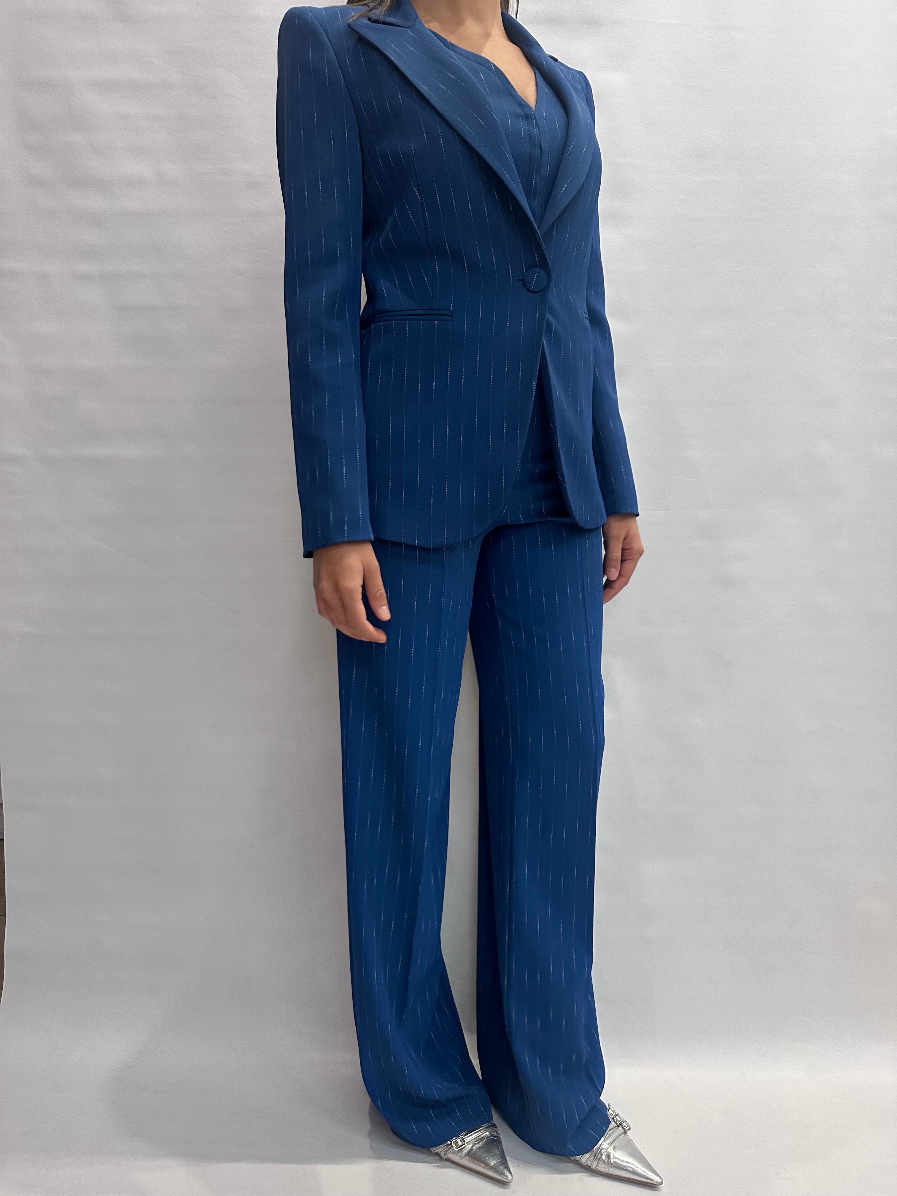 Coordinato RINASCIMENTO gessato in tessuto fluido comprensivo di pantalone, gilet e giacca, COD: CFC0128021003 e CFC0128030003 e CFC0128027003