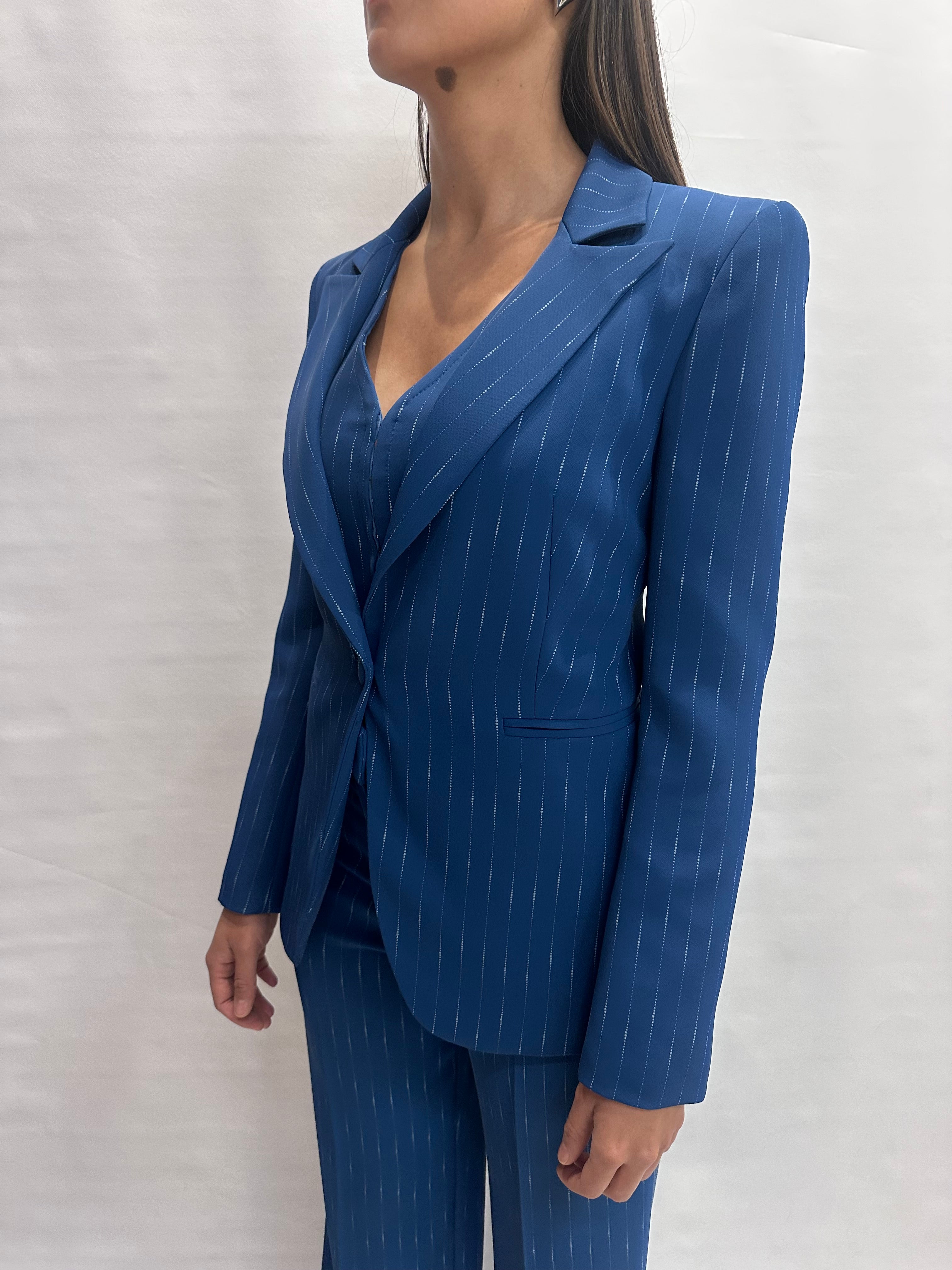 Coordinato RINASCIMENTO gessato in tessuto fluido comprensivo di pantalone, gilet e giacca, COD: CFC0128021003 e CFC0128030003 e CFC0128027003