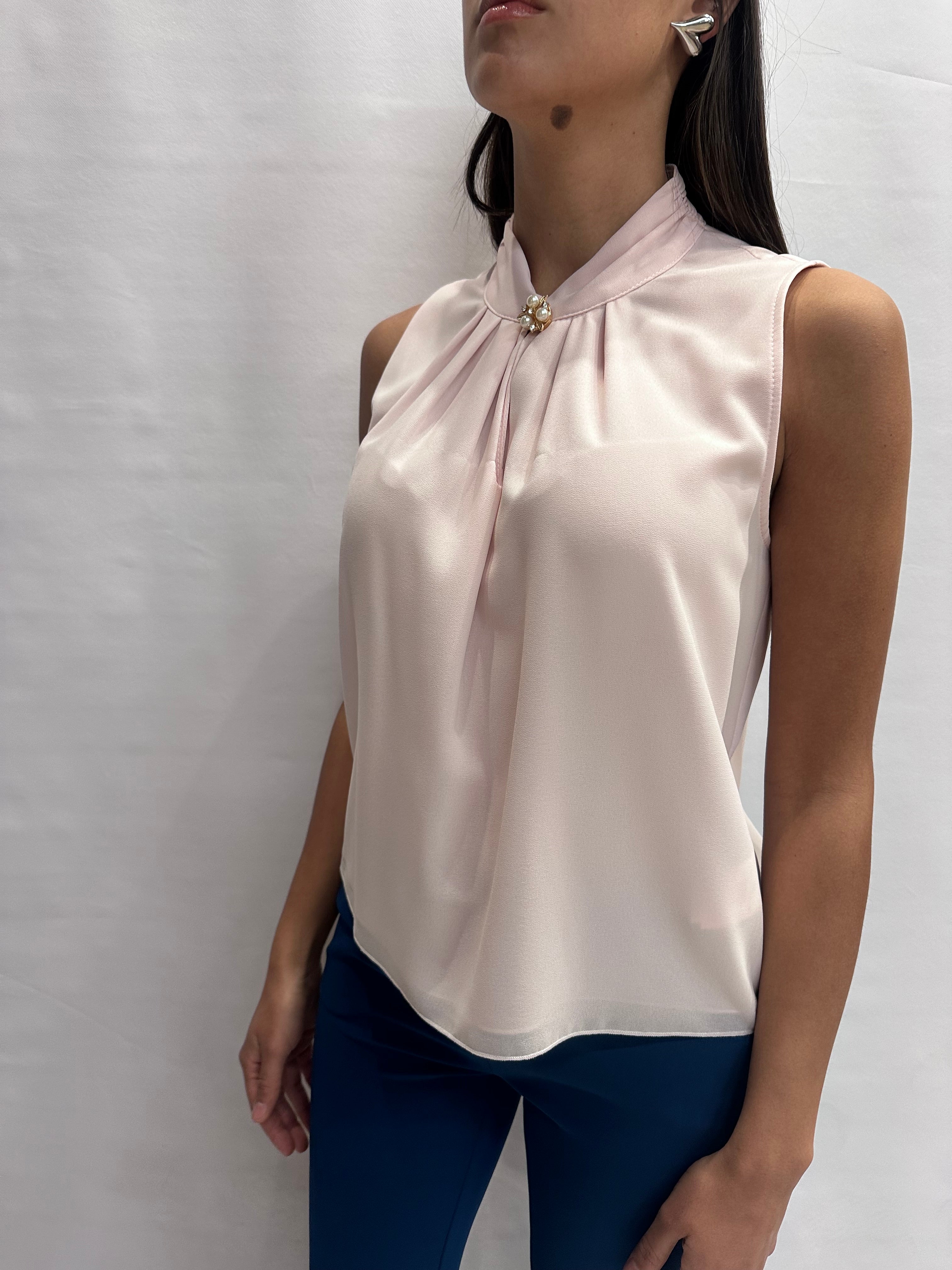 Camicetta RINASCIMENTO smanicata con chiusura a bottone gioiello - Cod: CFC0127646003