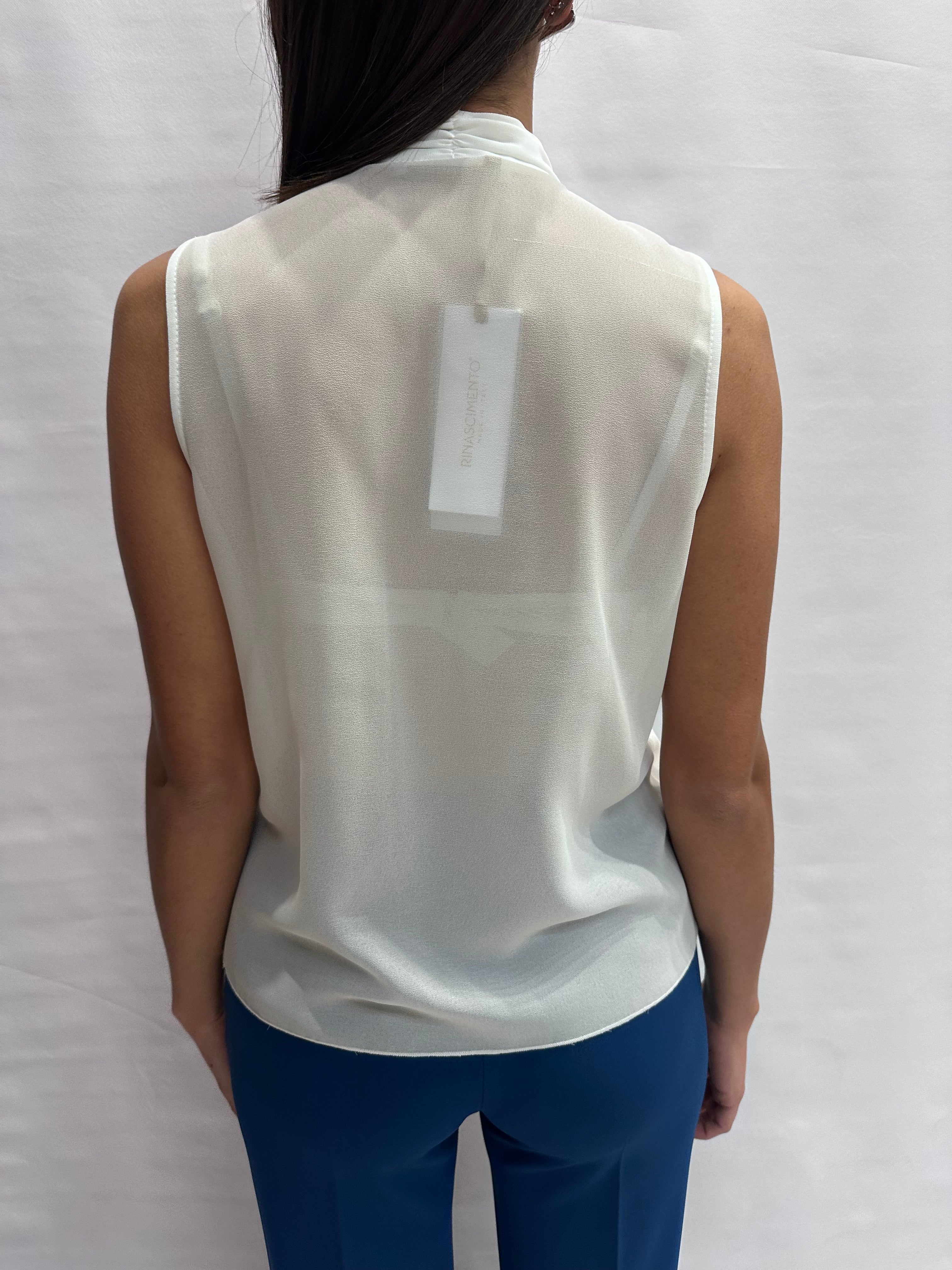 Camicetta RINASCIMENTO smanicata con chiusura a bottone gioiello - Cod: CFC0127646003