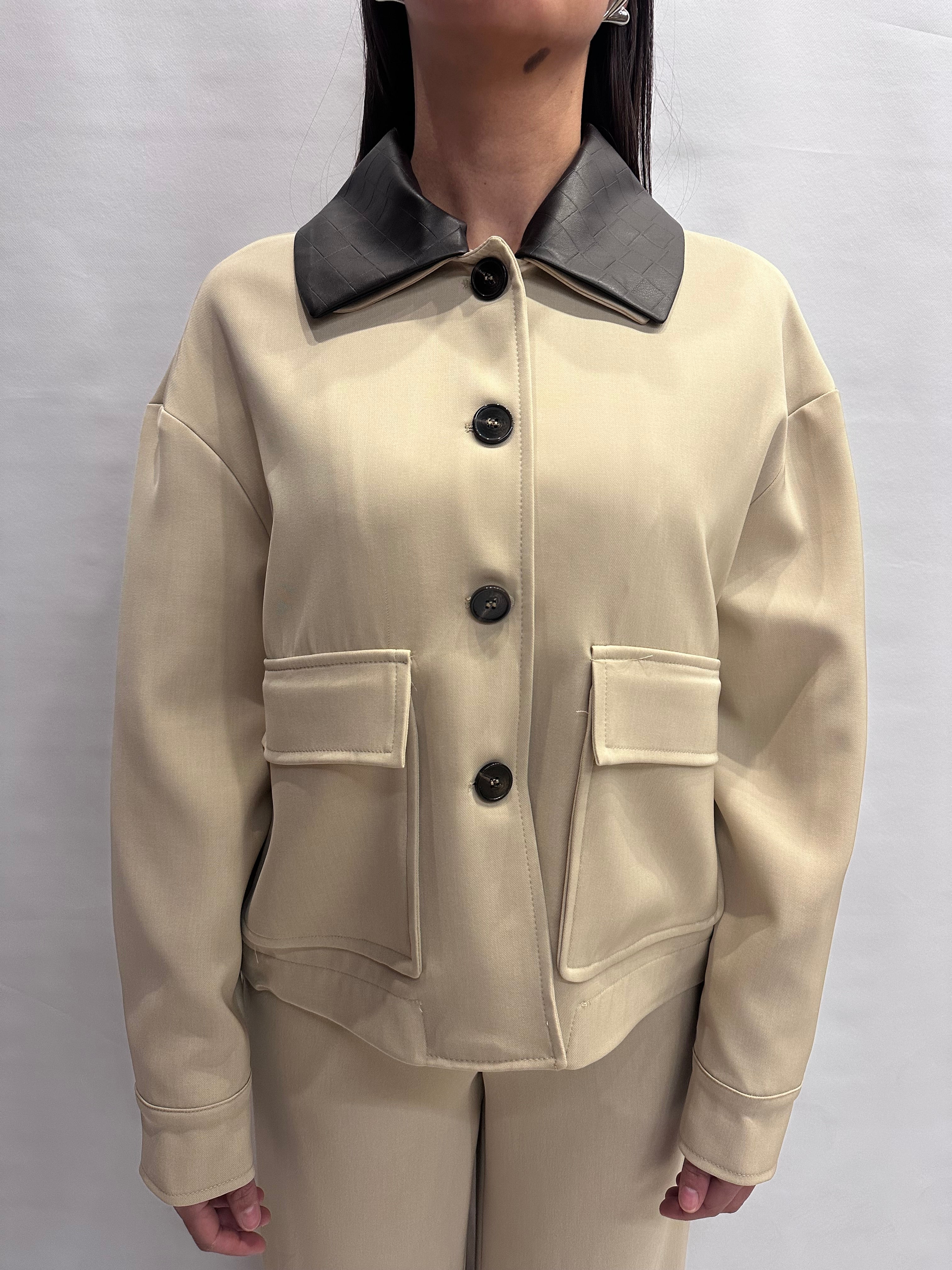 Giacca/Sahariana TENSIONE IN in fluido disponibile anche con pantalone in coordinato - COD: 26B4159