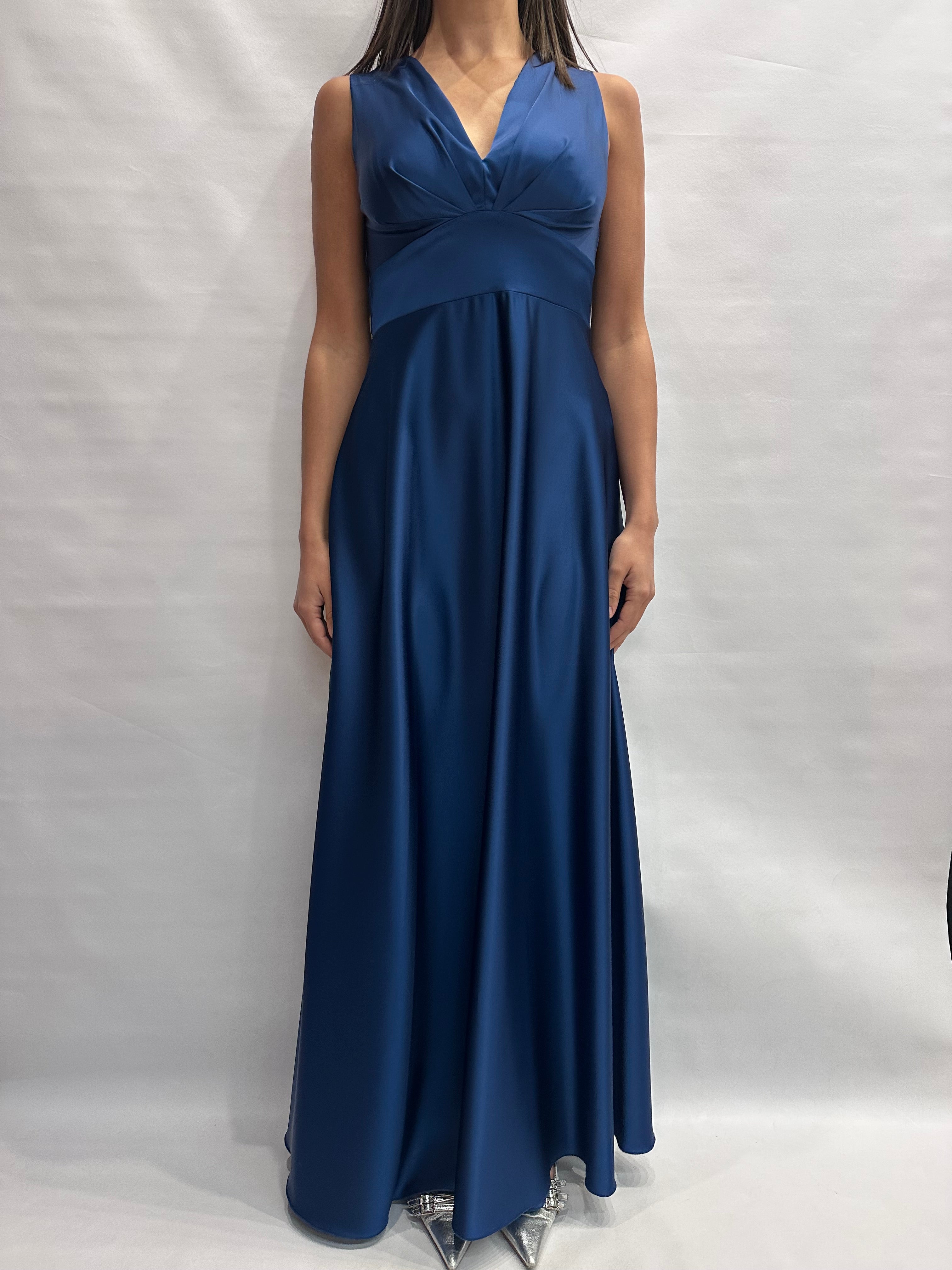 Abito RINASCIMENTO lungo in raso con scollo a "V" - COD: CFC012763303