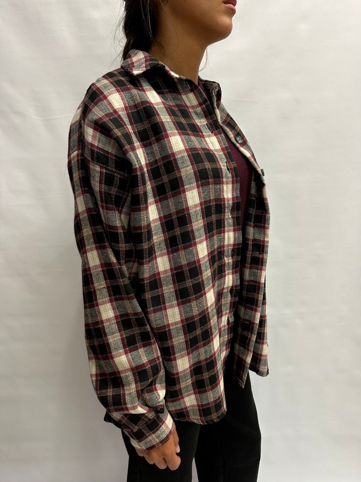Camicia TENSIONE IN morbida con trama scozzese, taschino frontale ricamato e scritta sul retro - Cod: W26C500