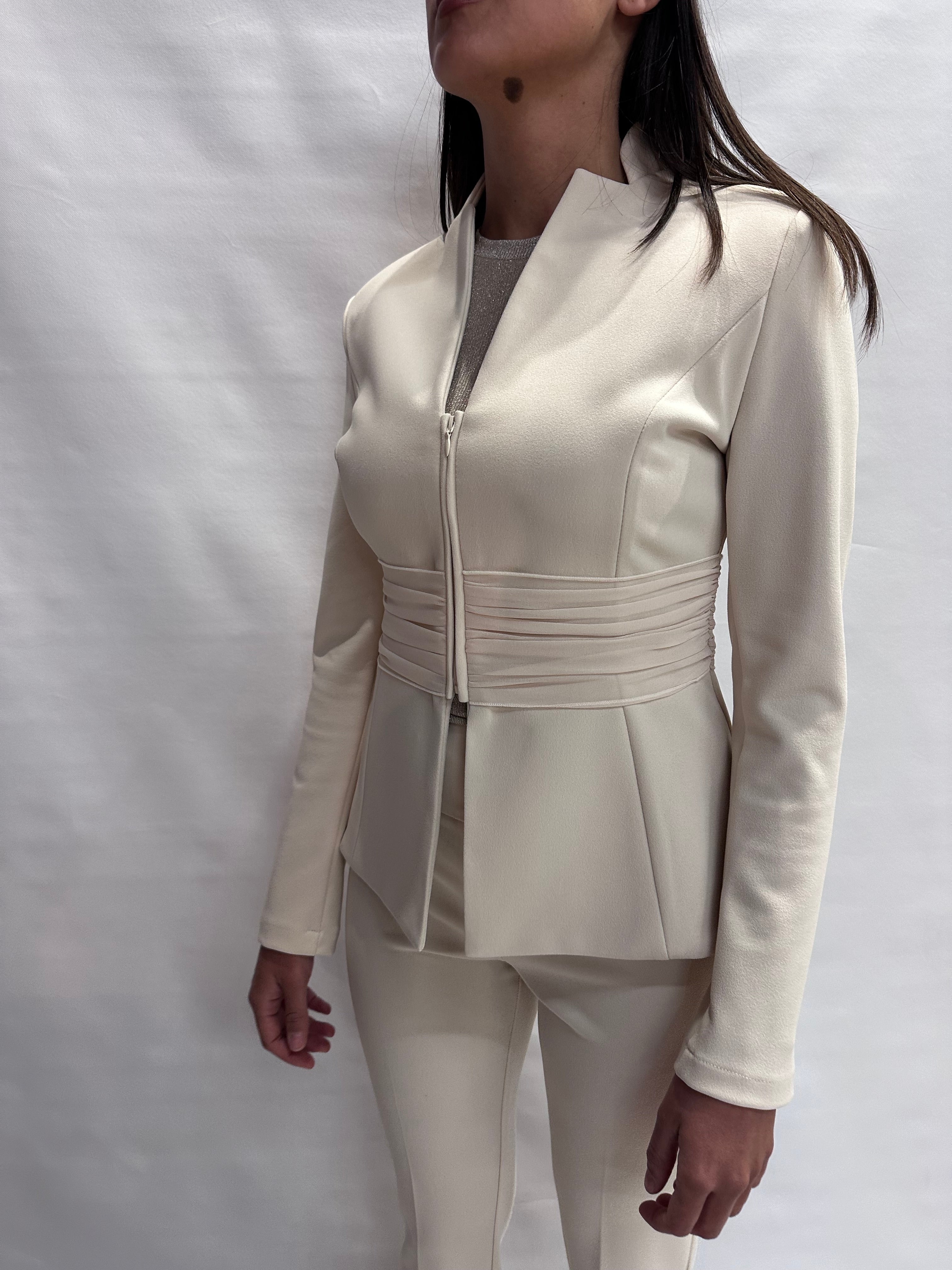 Giacca RINASCIMENTO in crêpe doppiopetto disponibile con pantalone a zampa in coordinato - COD: CFC0128103003