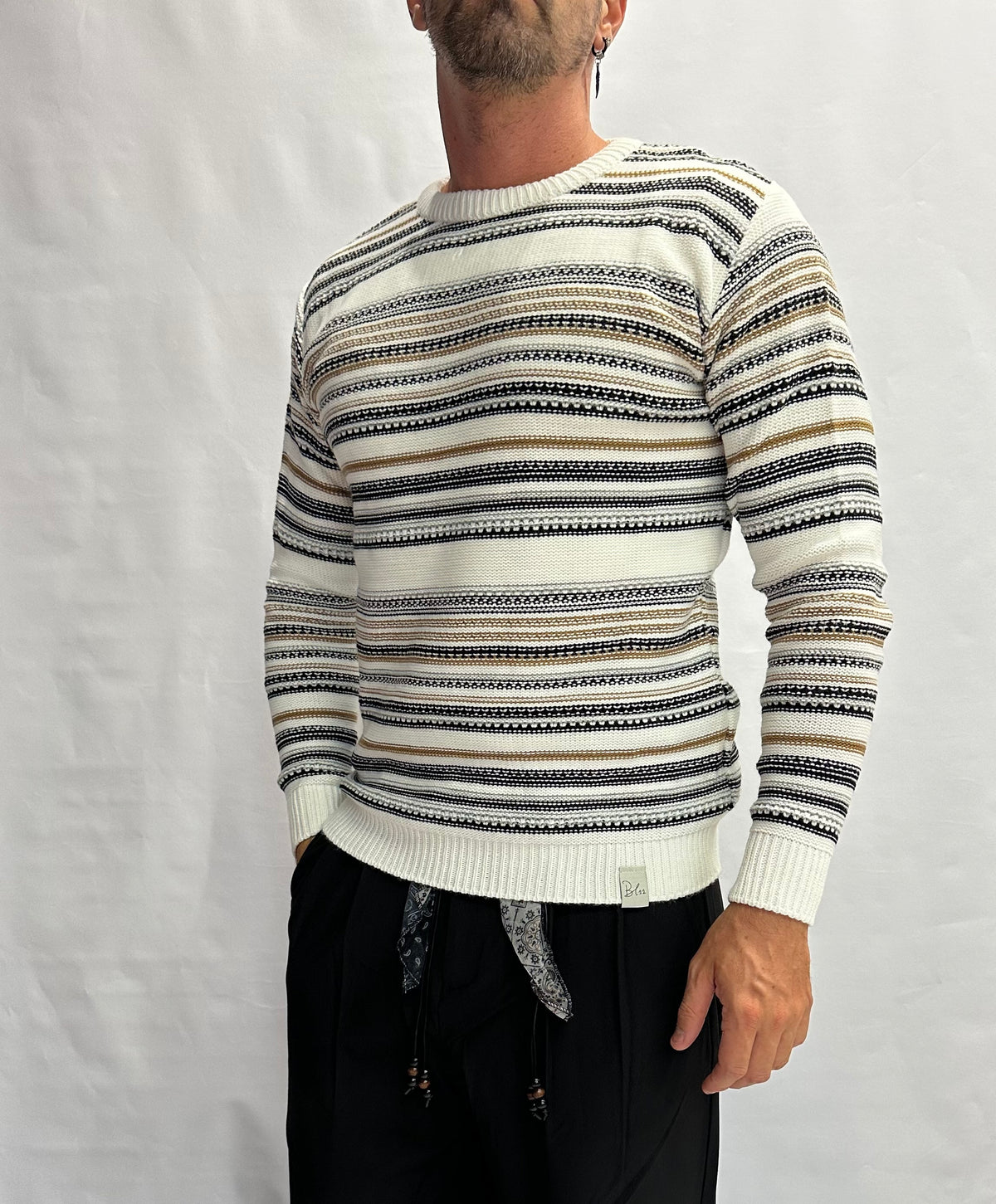 Maglione BL11 girocollo a righe irregolari con lavorazioni, Cod: 2463780001