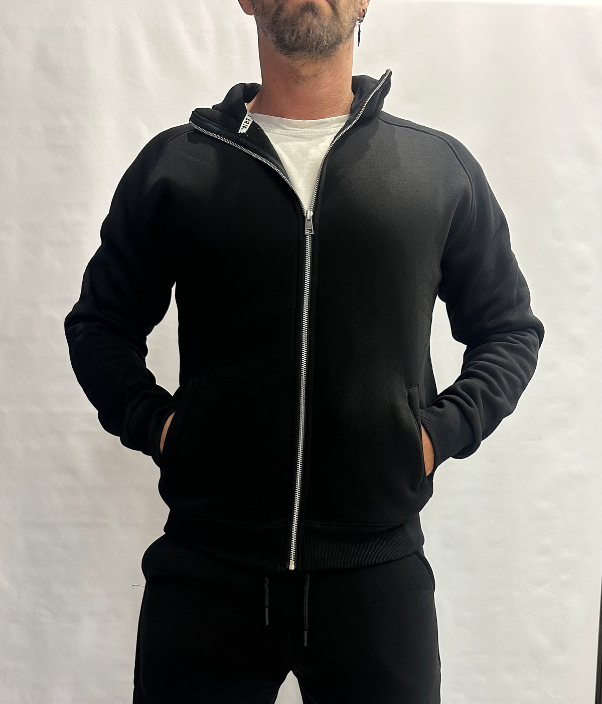 Felpa BERNA senza cappuccio, con zip, interno felpato disponibile anche con due pantaloni in coordinato , COD: 262071