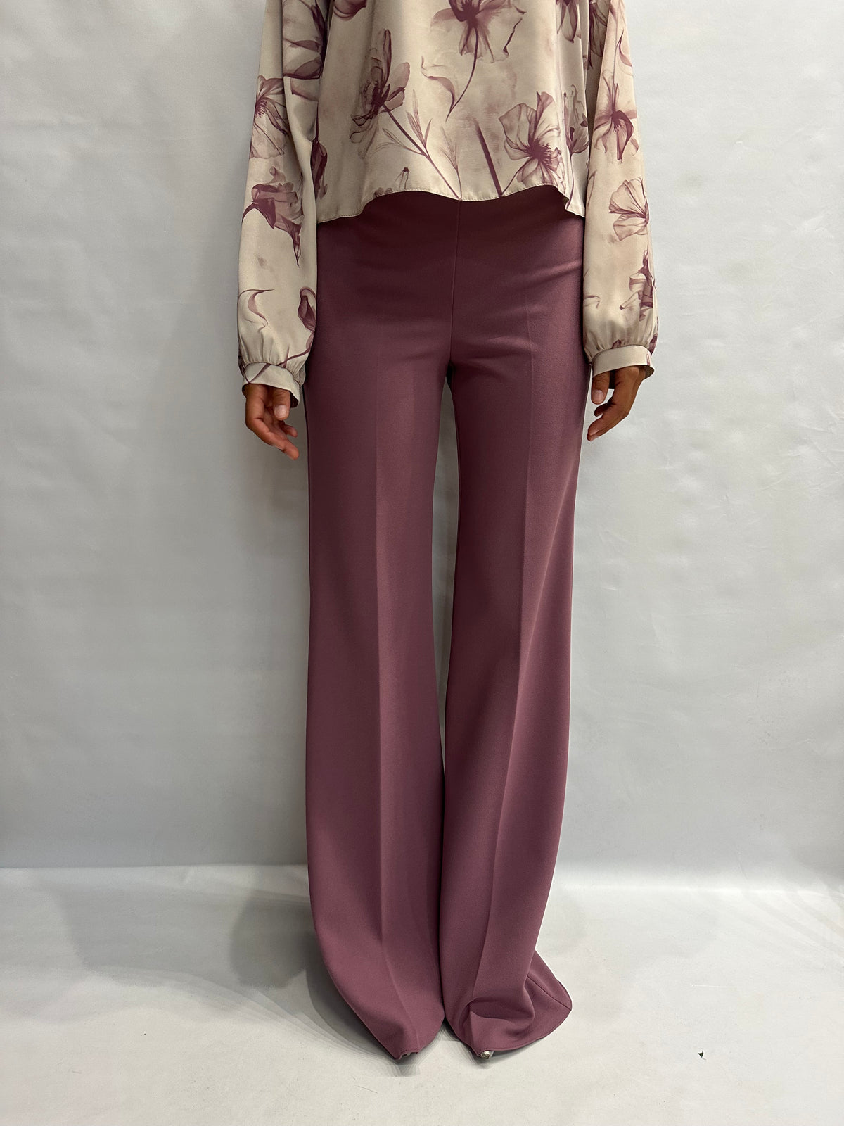 Pantalone RINASCIMENTO in crêpe a palazzo disponibile anche con giacca in coordinato COD: CFC0130162003