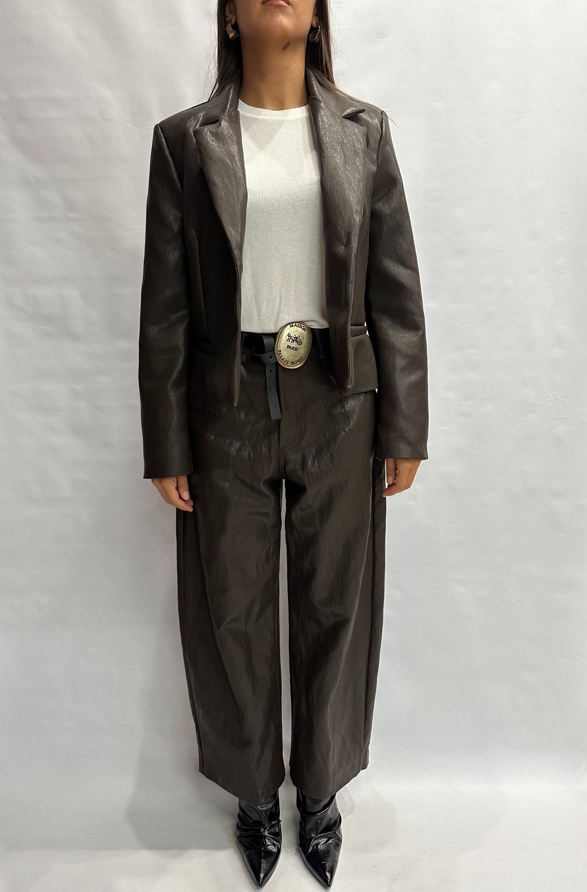 Giacca TENSIONE IN in similpelle disponibile con due pantaloni coordinato - COD: W26J658