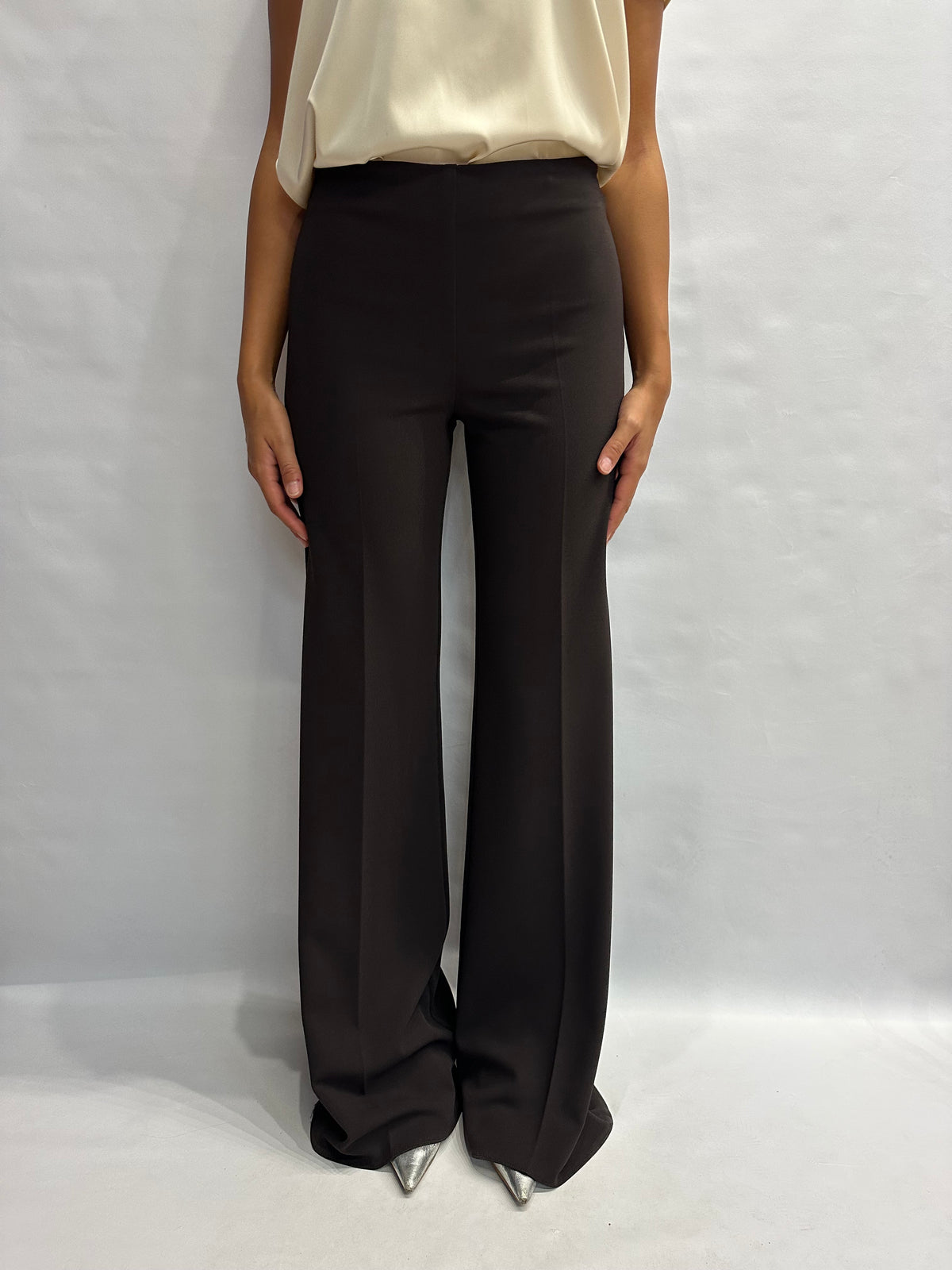 Pantalone RINASCIMENTO (MARRONE) in crêpe a palazzo disponibile anche con giacca in coordinato COD: CFC0130163003