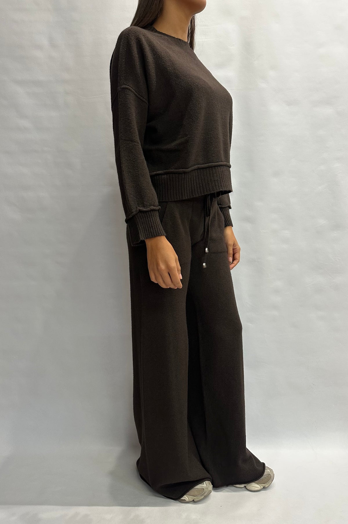 Coordinato BLUEJOINT in maglia composto da pantalone a zampa e maglia cropped , COD: 570145 E 370126
