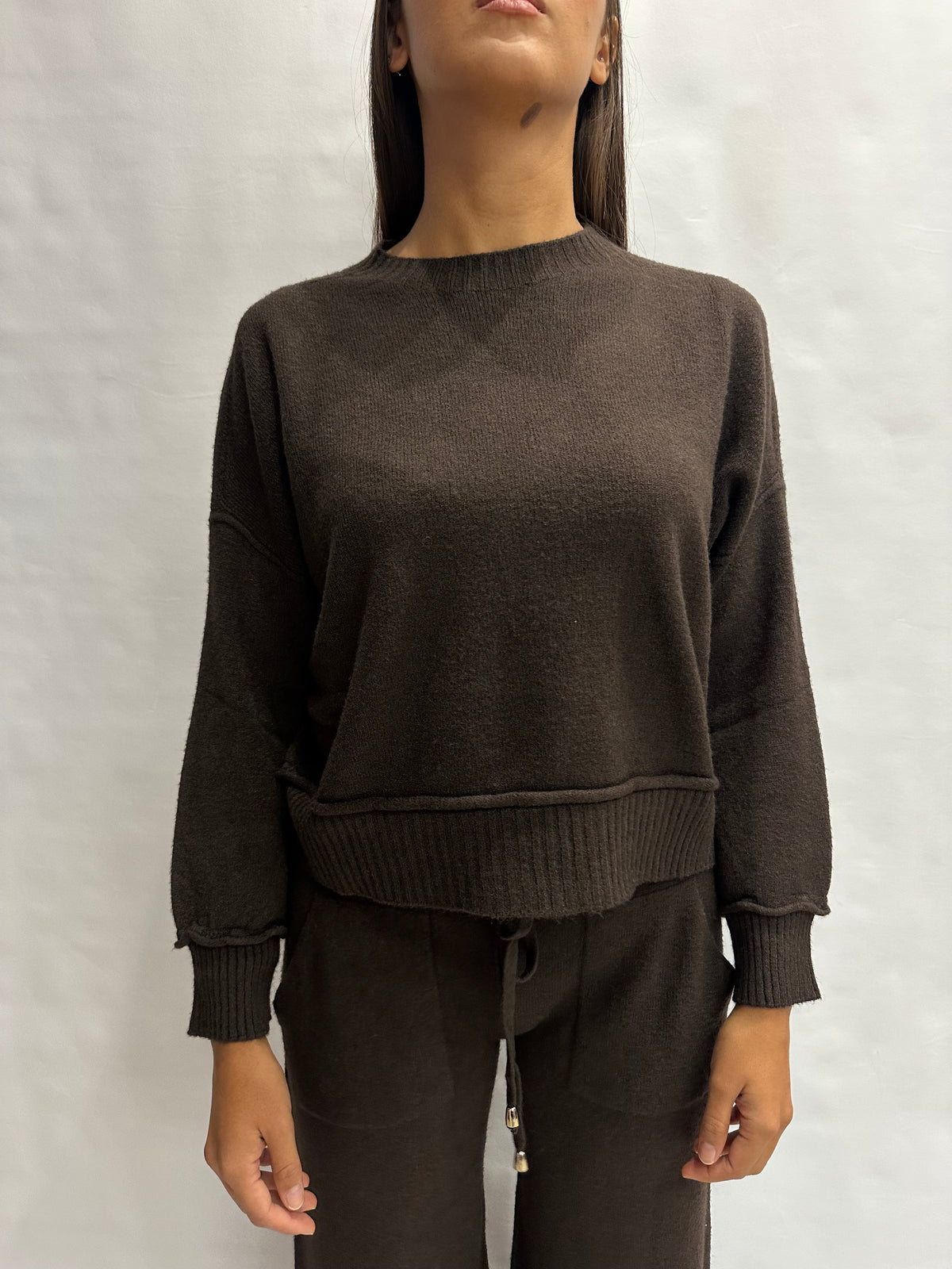 Coordinato BLUEJOINT in maglia composto da pantalone a zampa e maglia cropped , COD: 570145 E 370126