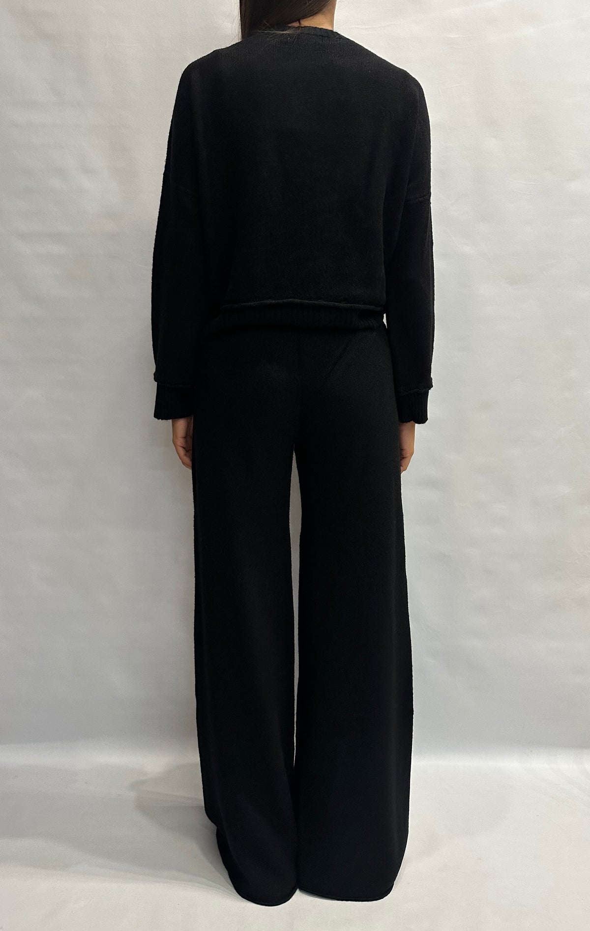 Coordinato BLUEJOINT in maglia composto da pantalone a zampa e maglia cropped , COD: 570145 E 370126