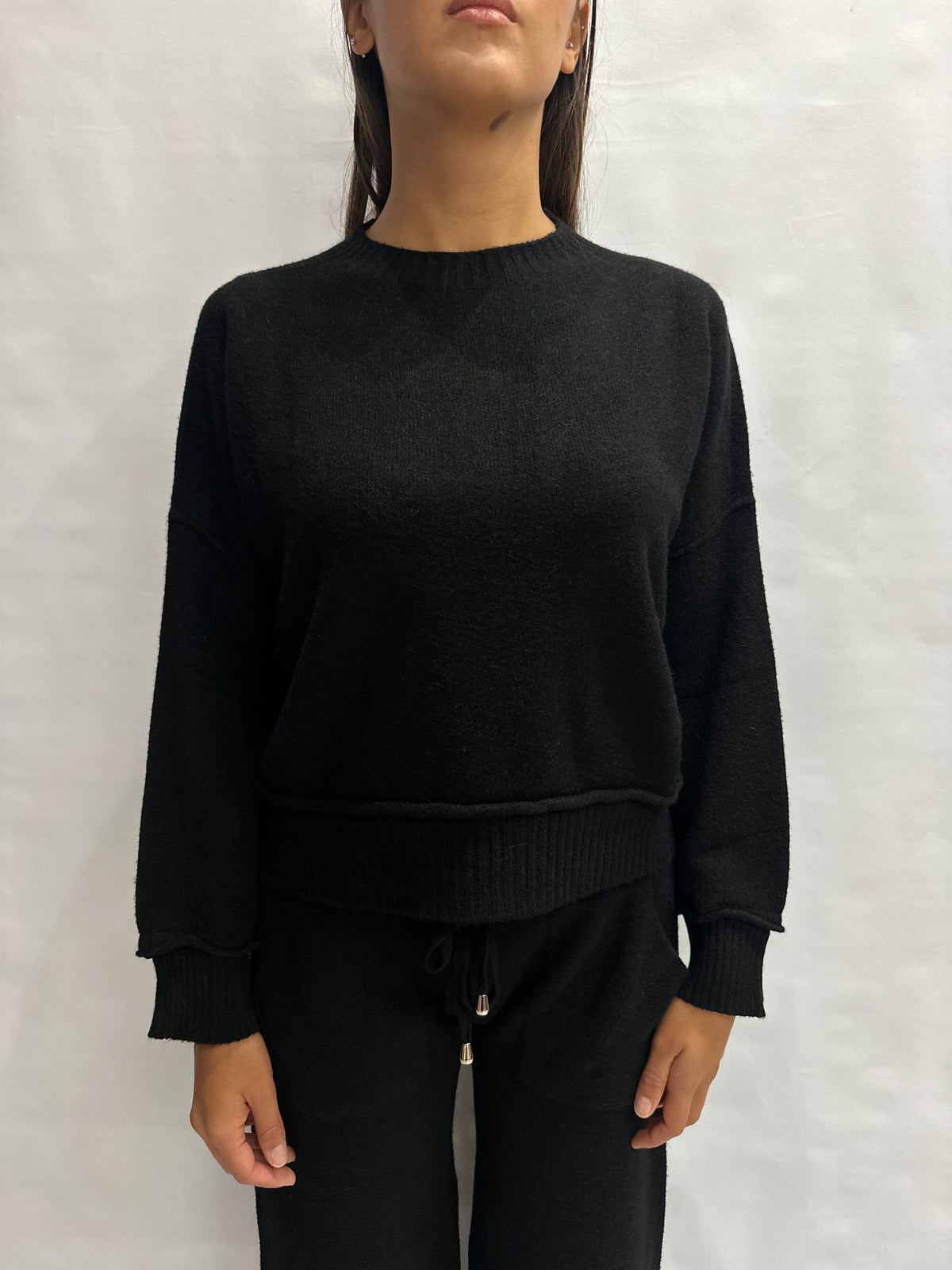 Coordinato BLUEJOINT in maglia composto da pantalone a zampa e maglia cropped , COD: 570145 E 370126