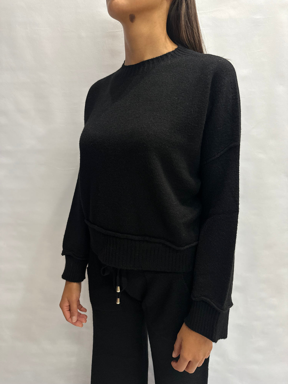 Coordinato BLUEJOINT in maglia composto da pantalone a zampa e maglia cropped , COD: 570145 E 370126