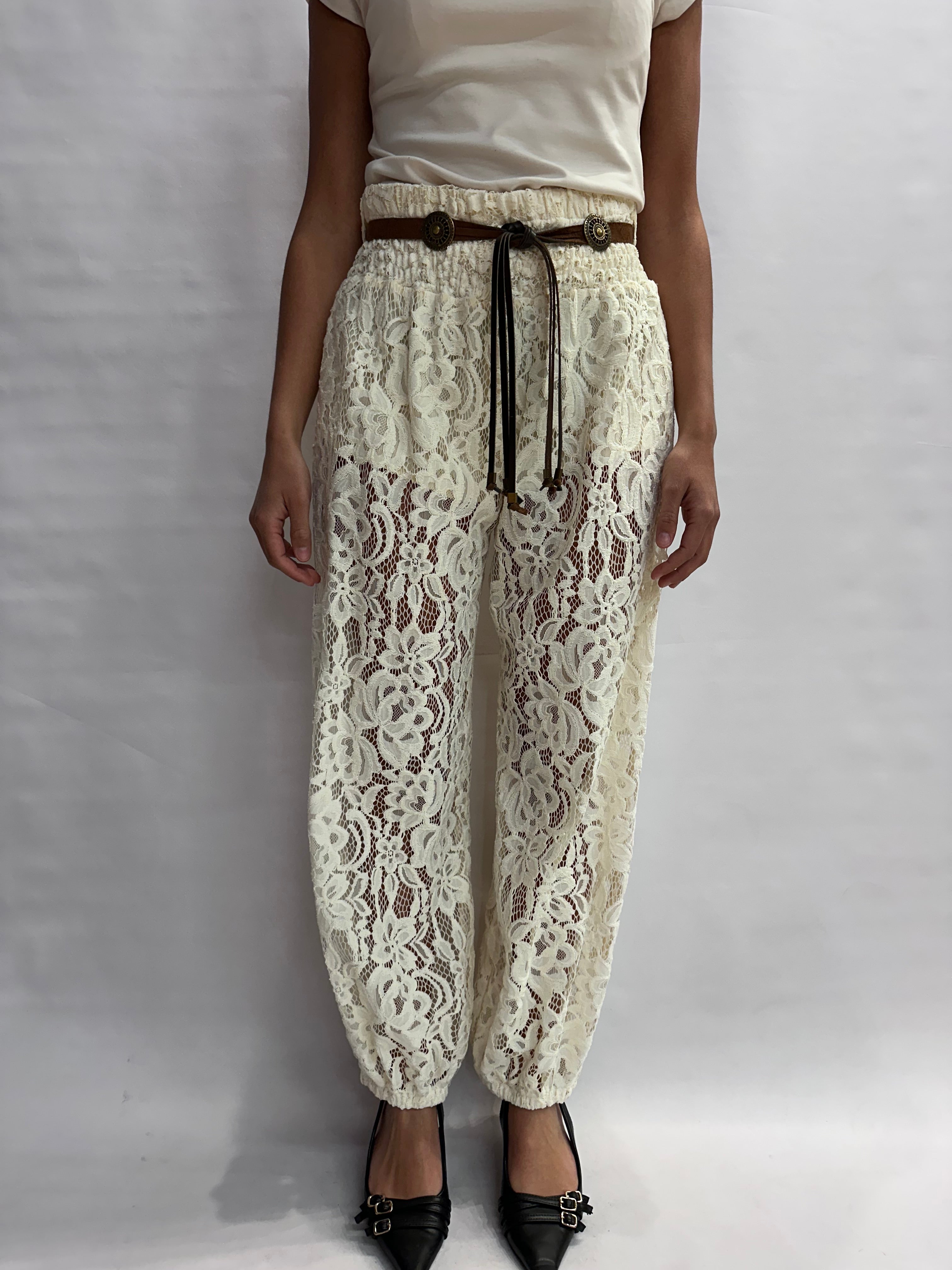 Pantaloni TENSIONE IN RINASCIMENTO morbido di gamba, in pizzo disponibile con casacca in coordinato- Cod: S26P764