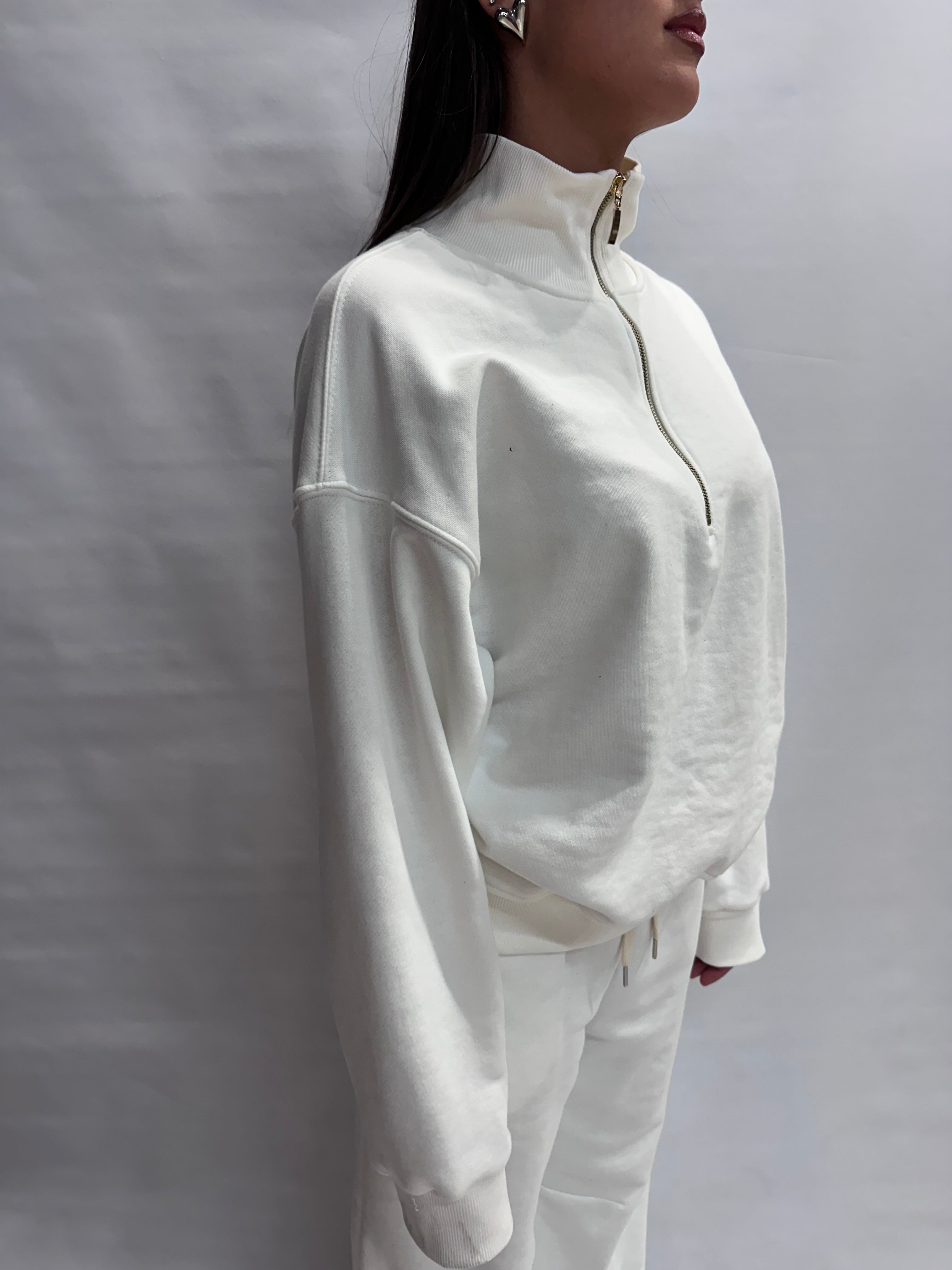 Felpa TENSIONE IN con zip parziale disponibile anche con pantalone in coordinato COD:  26M3693