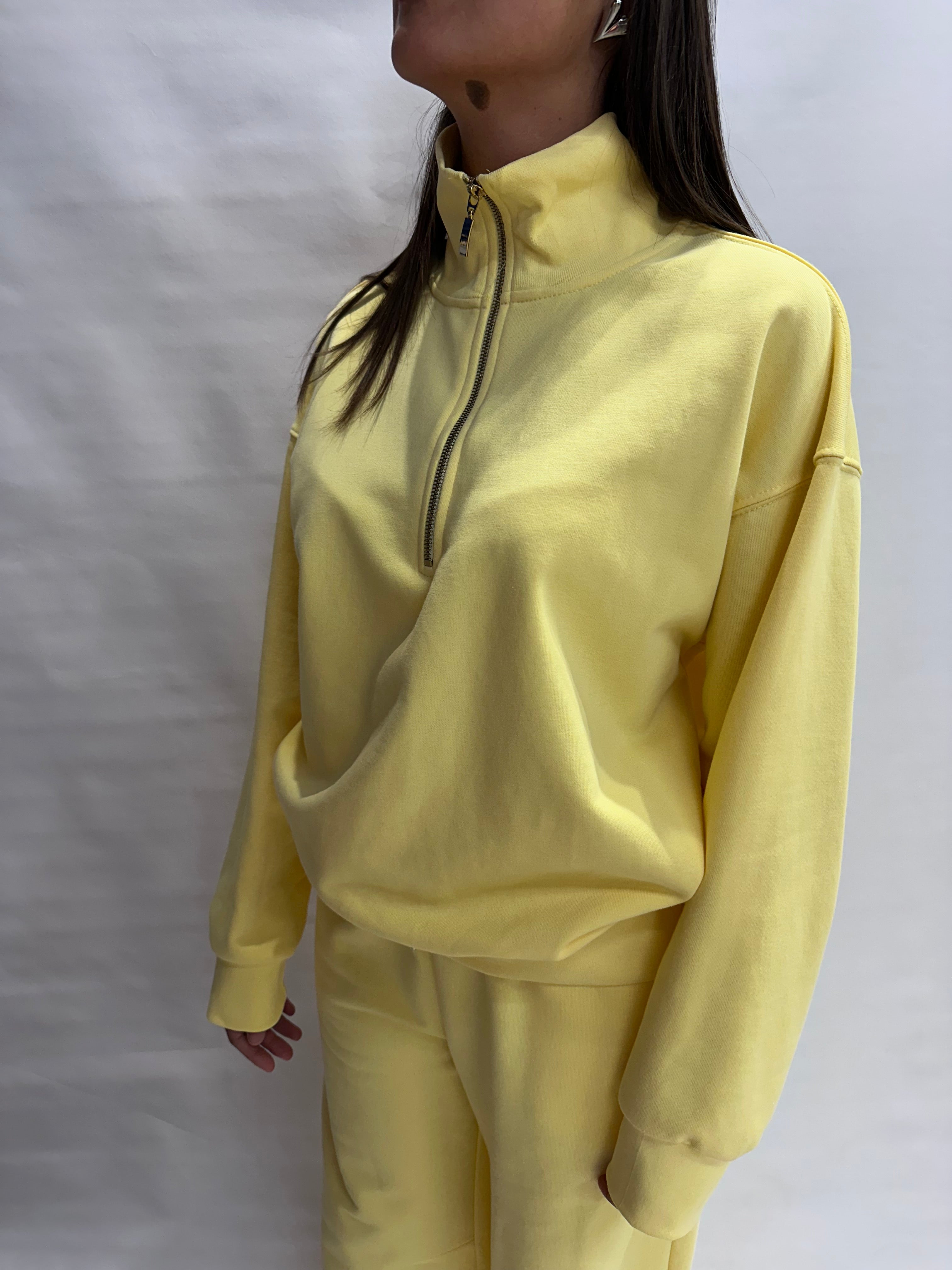 Felpa TENSIONE IN con zip parziale disponibile anche con pantalone in coordinato COD:  26M3693