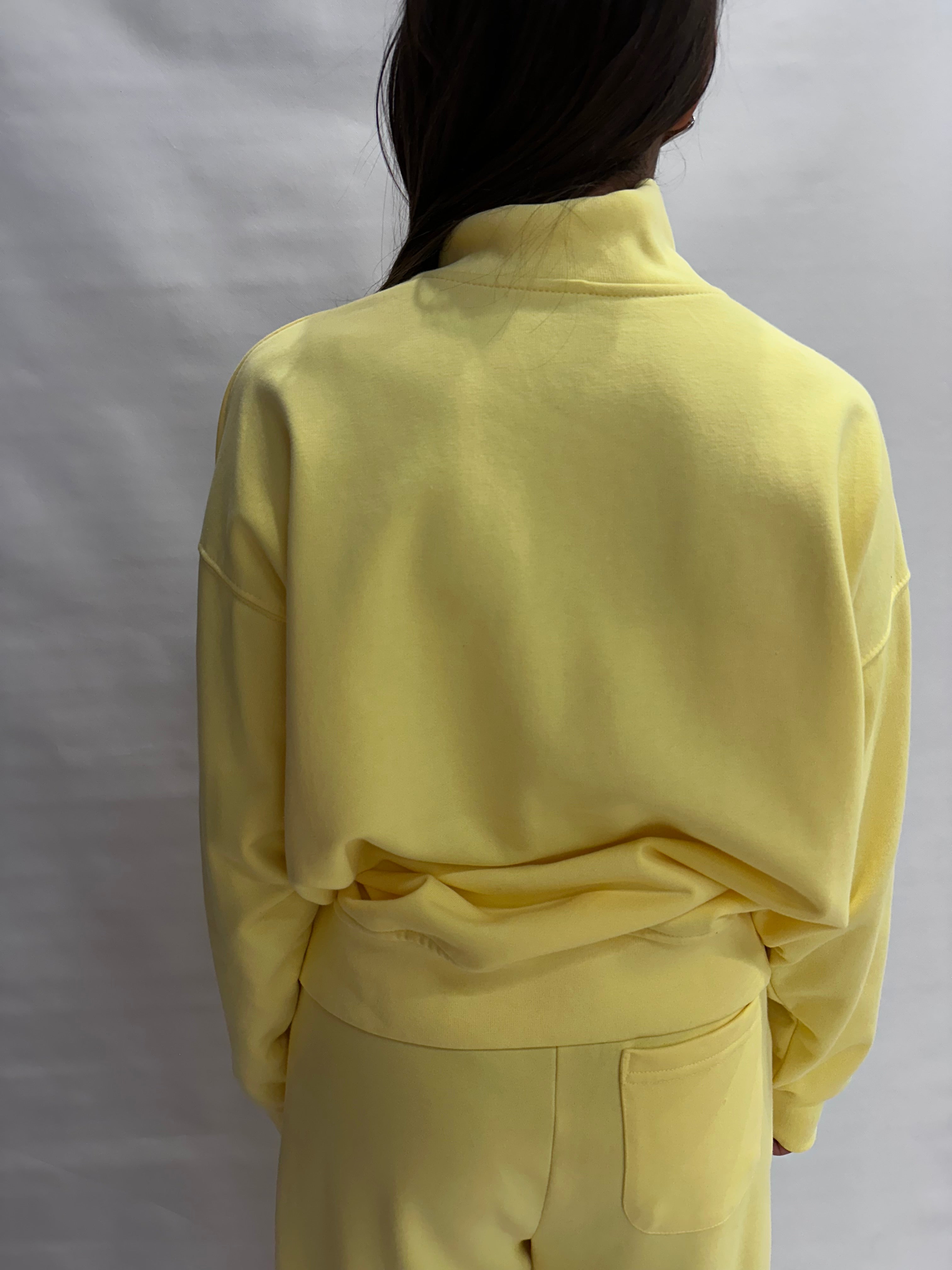 Felpa TENSIONE IN con zip parziale disponibile anche con pantalone in coordinato COD:  26M3693