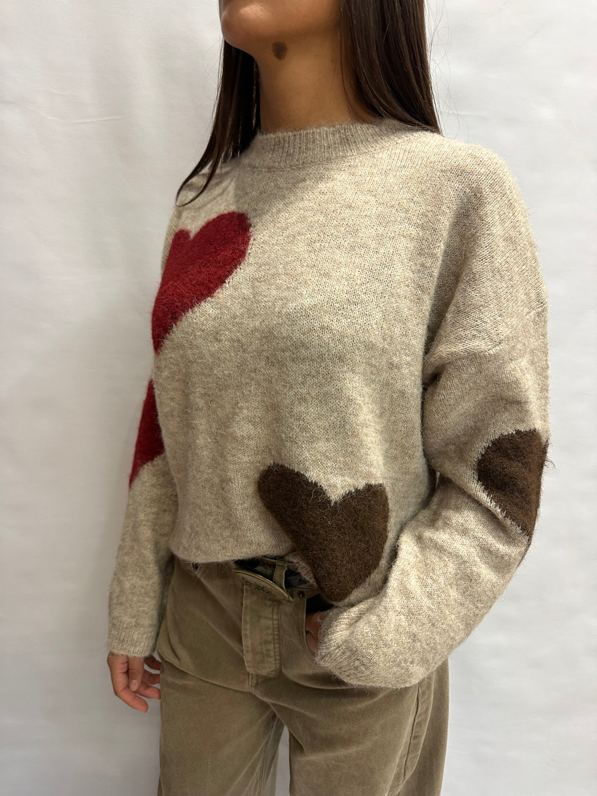 Maglione BLUEJOINT regular con cuori variante Beige, COD: M94095