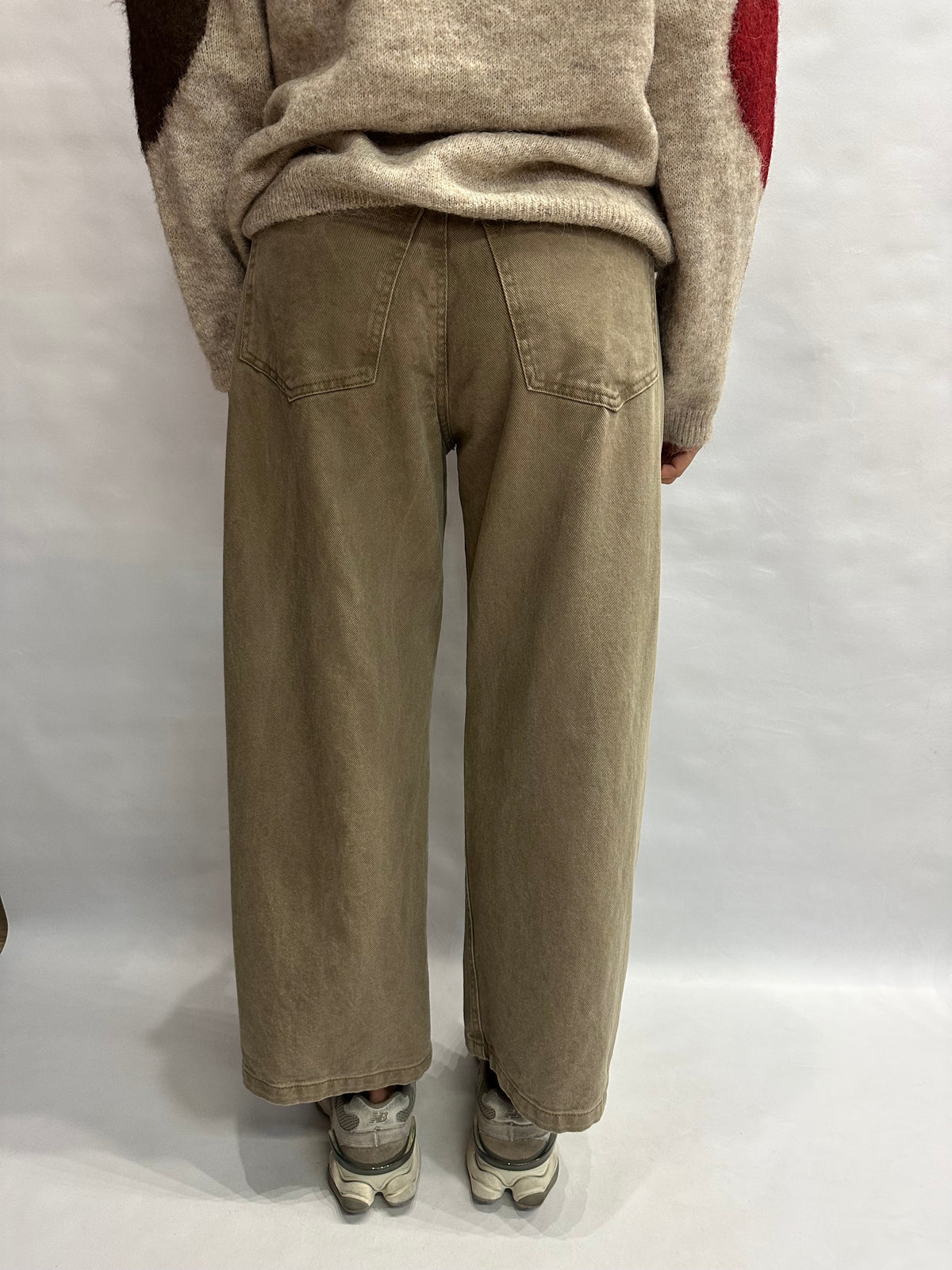 Pantalone TENSIONE IN gamba ampia, tasca taglio Jeans, cintura in dotazione, COD: W26P4926