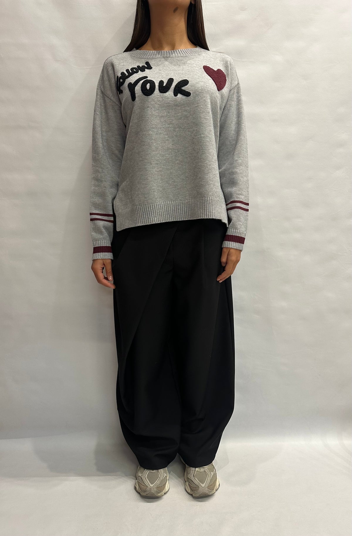 Maglione BLUEJOINT con scritta in rilievo "Follow Your <3" , COD: 265C6051