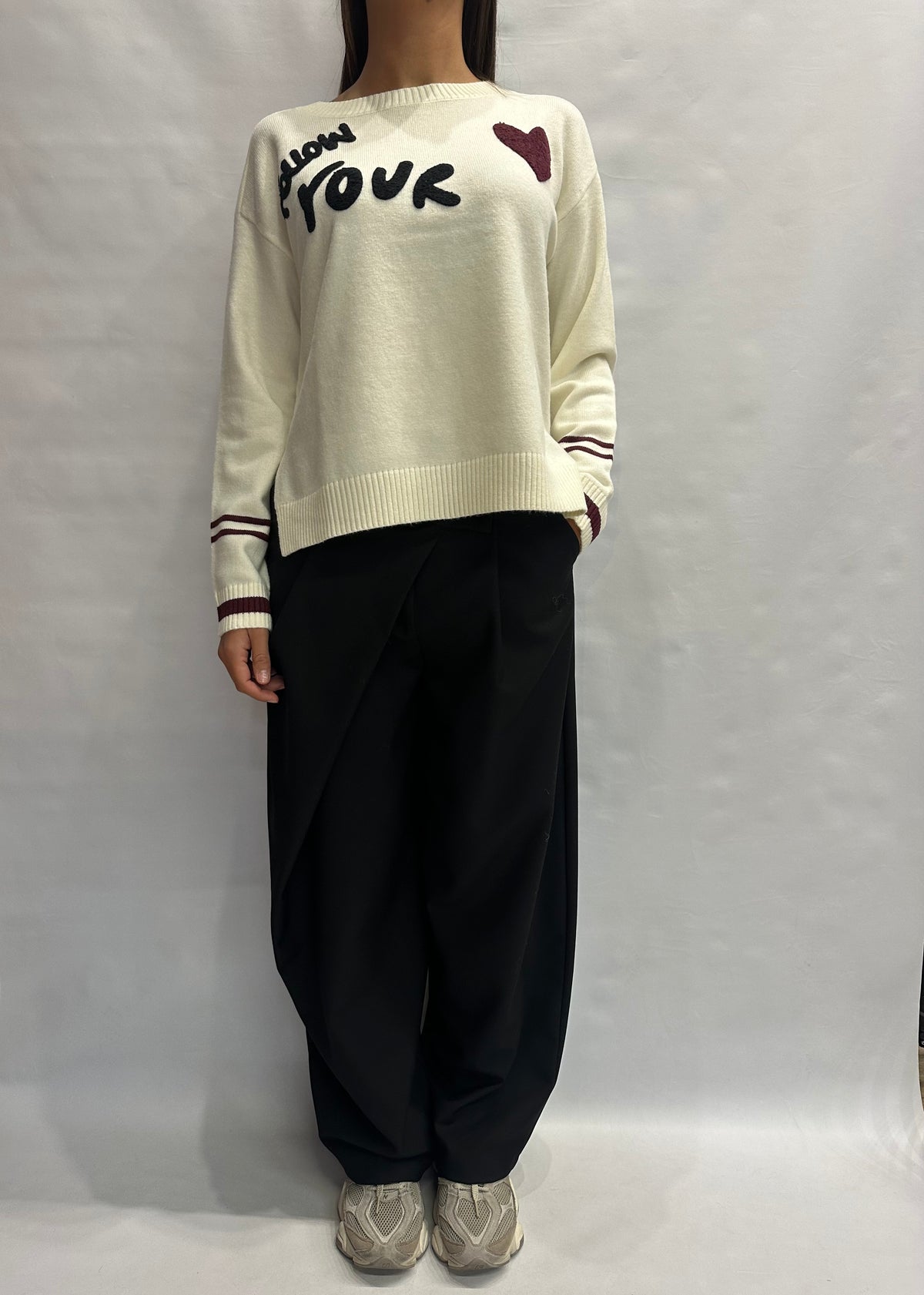 Maglione BLUEJOINT con scritta in rilievo "Follow Your <3" , COD: 265C6051