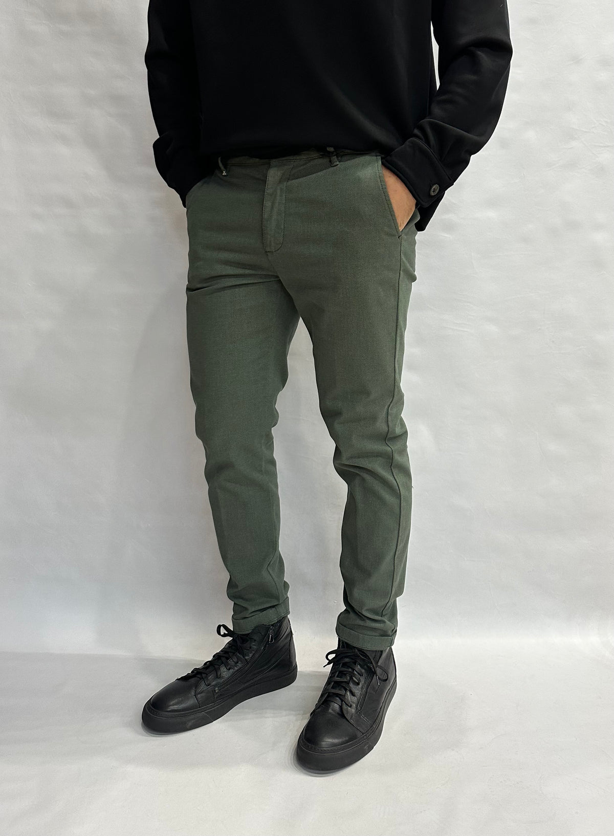 Pantalone BERNA modello chino in tessuto operato - COD: 252150369