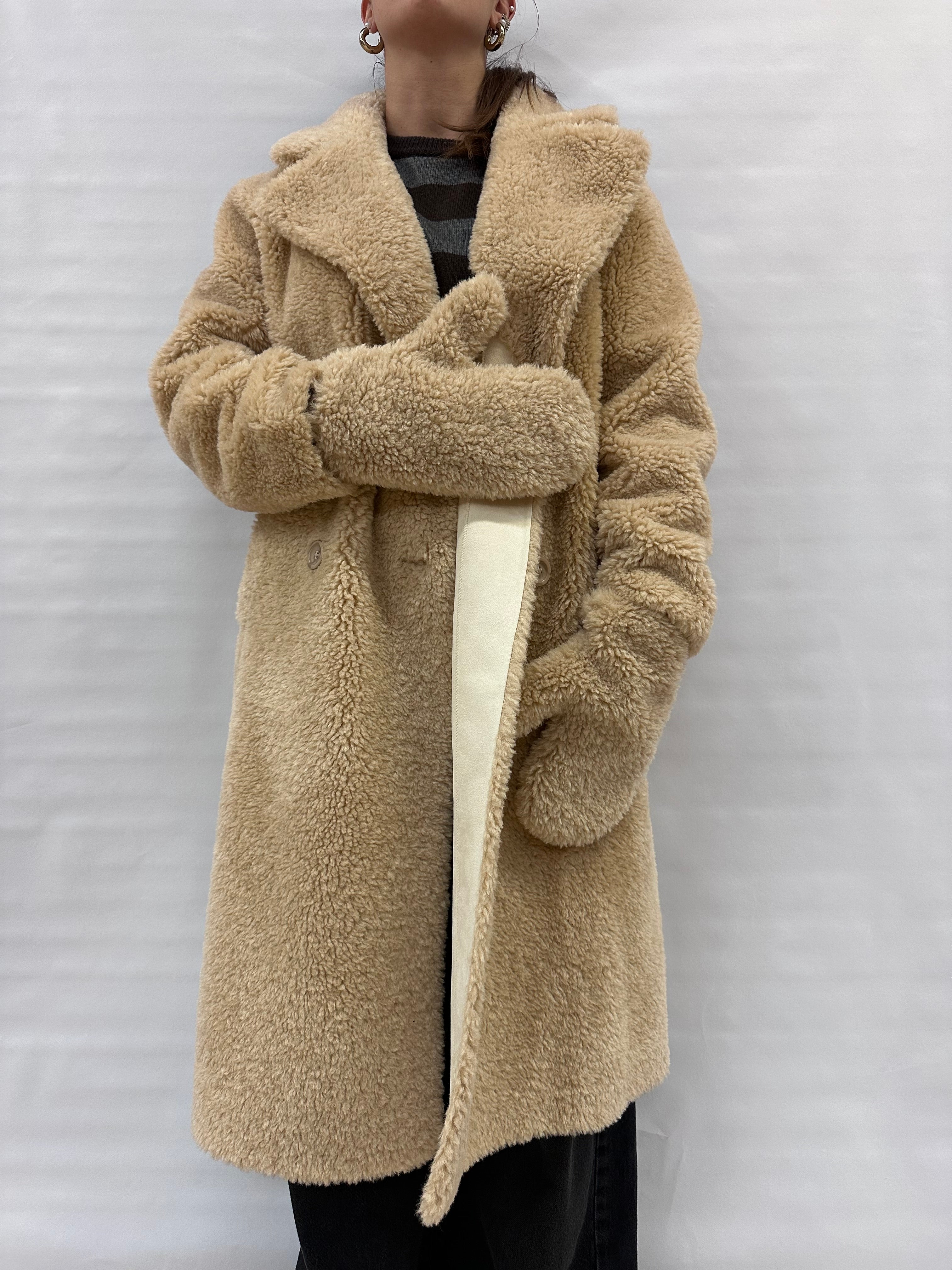 Cappotto RINASCIMENTO Teddy lungo con guanti - COD: CFC0122221003